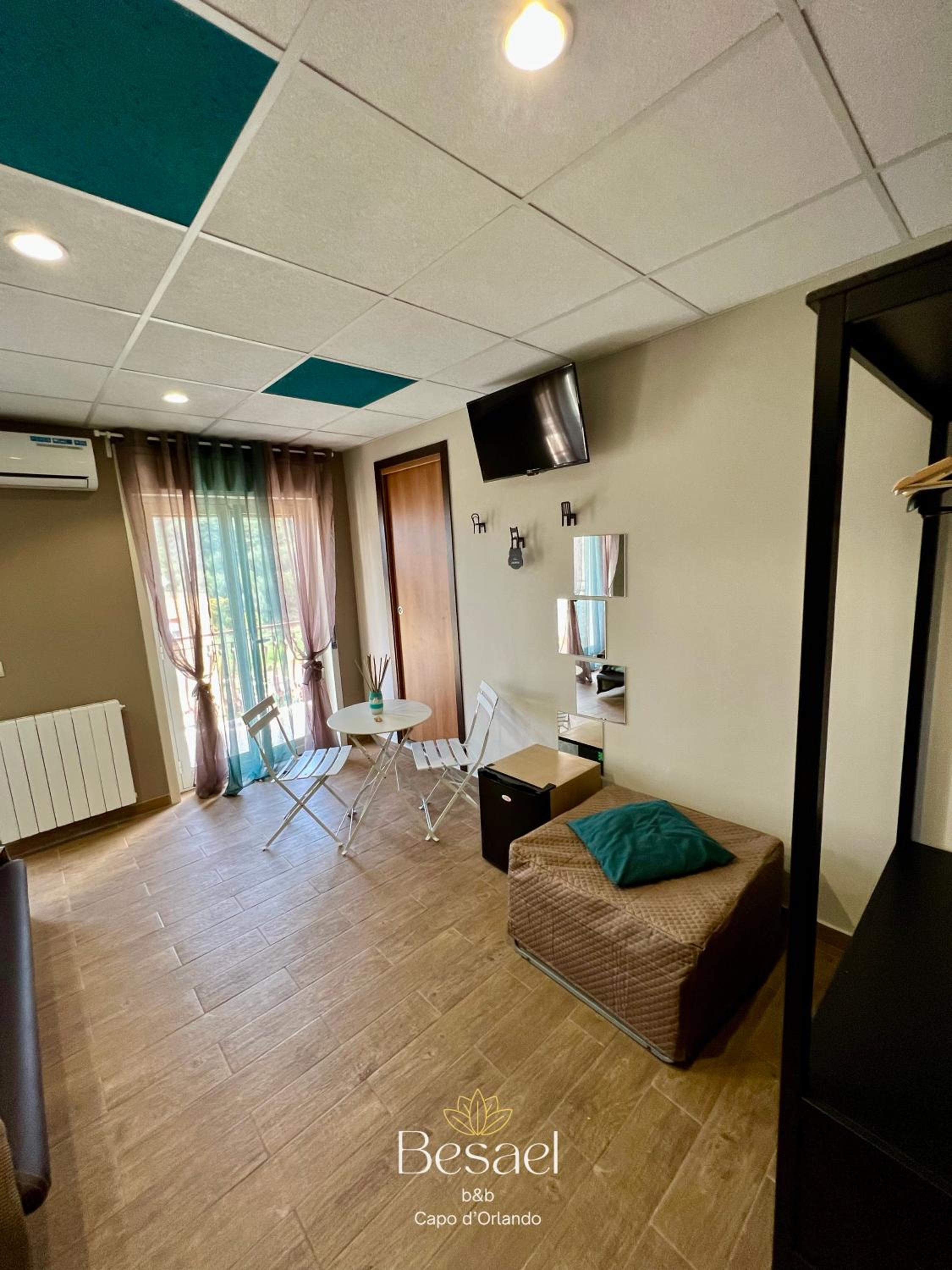 Deluxe Quadruple Room photo 2