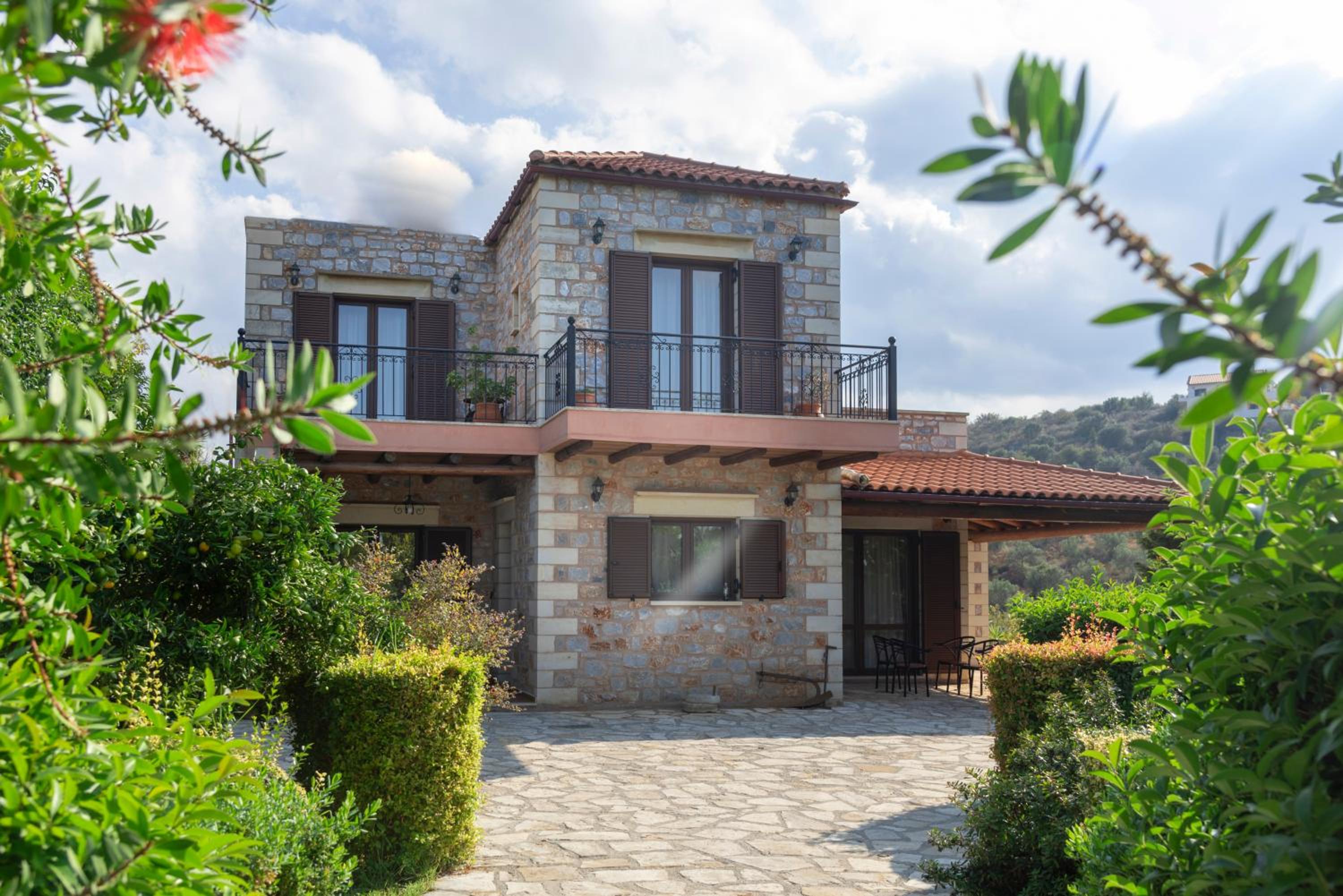 Three-Bedroom Villa photo 2