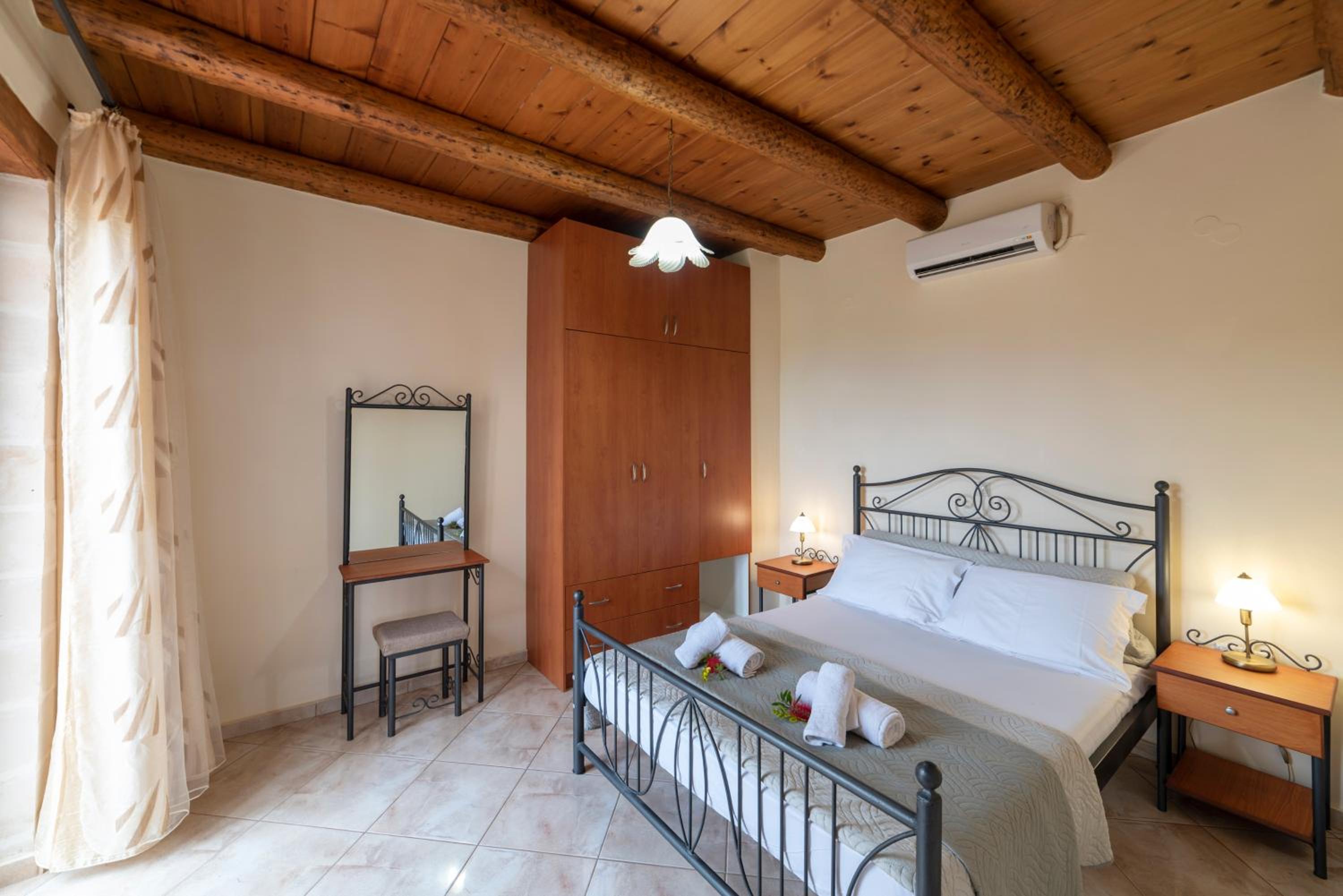 Three-Bedroom Villa photo 1