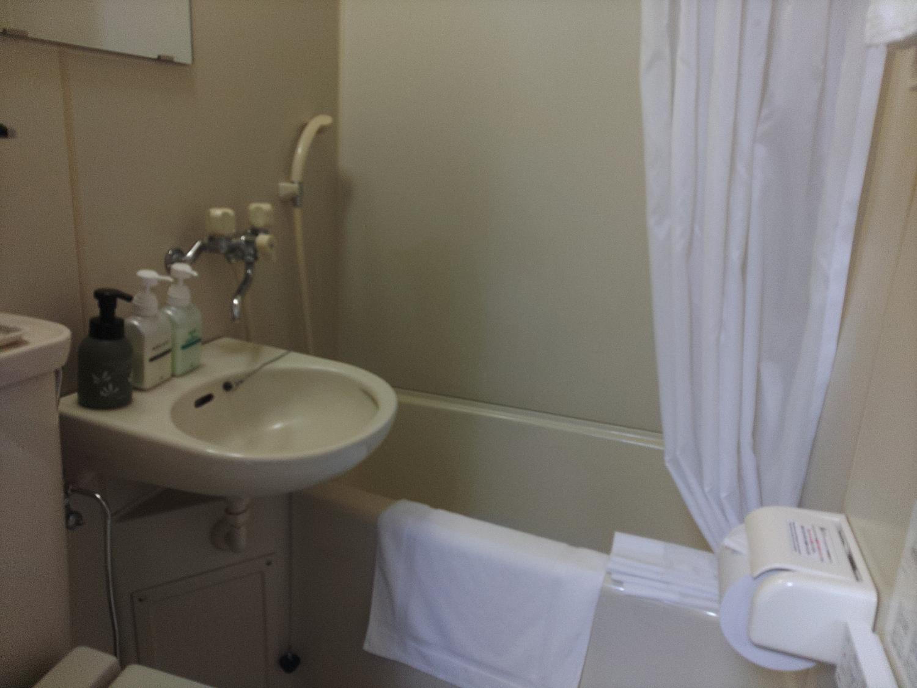 Single Room photo 3