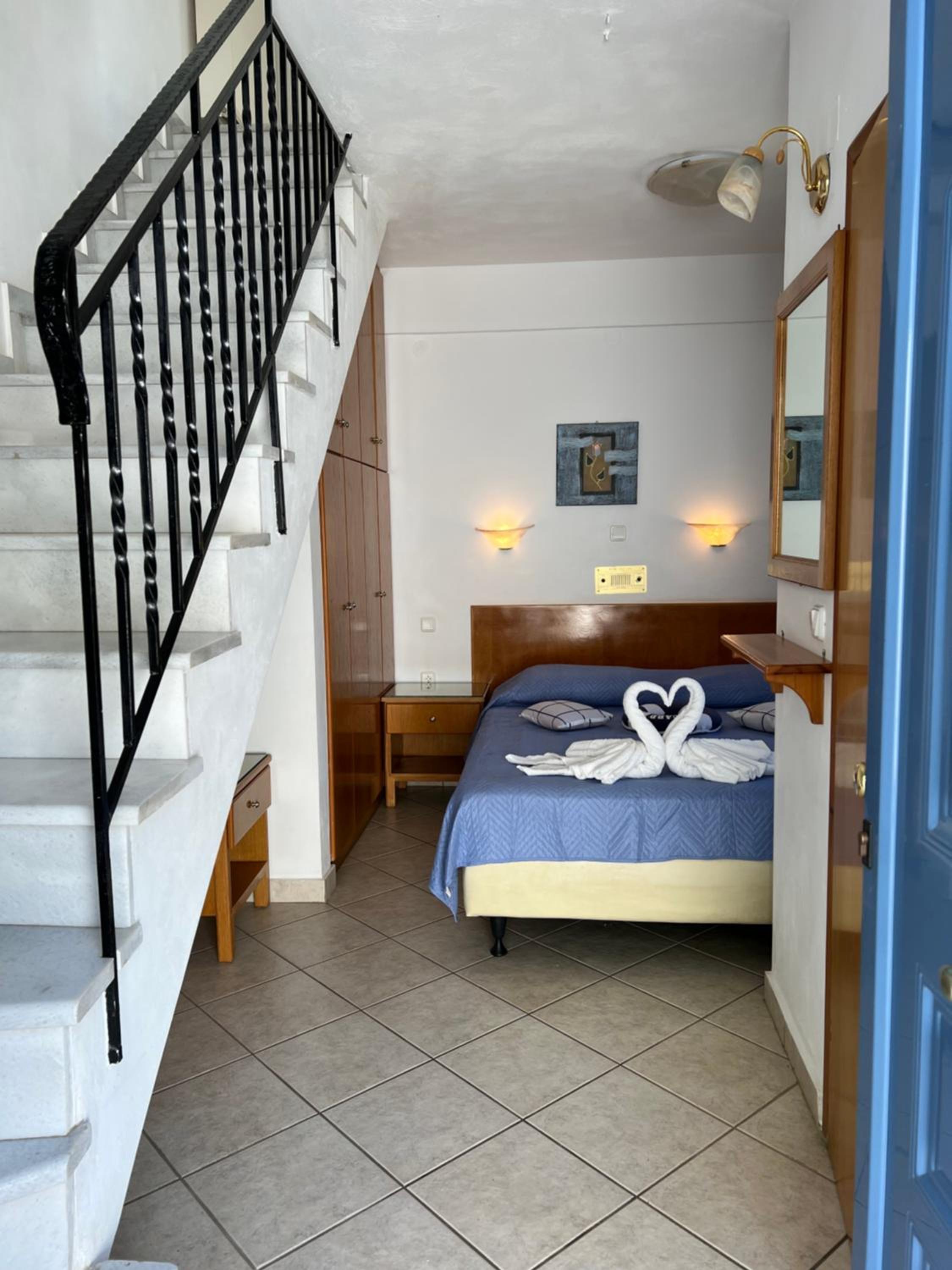 Apartment - Split Level with Sea View photo 1