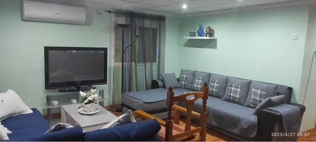 Casa de tres habitaciones