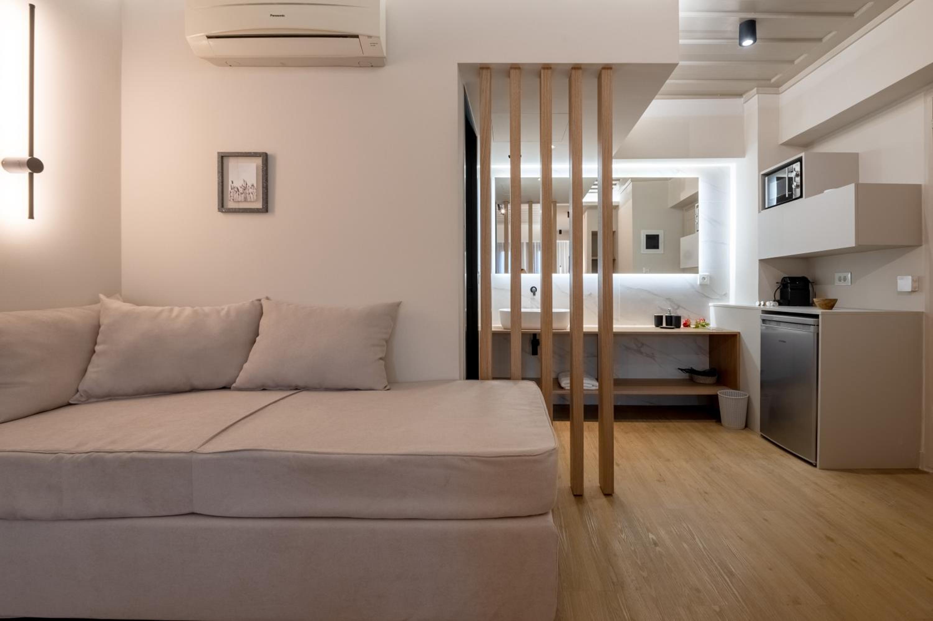 Comfort Triple Room