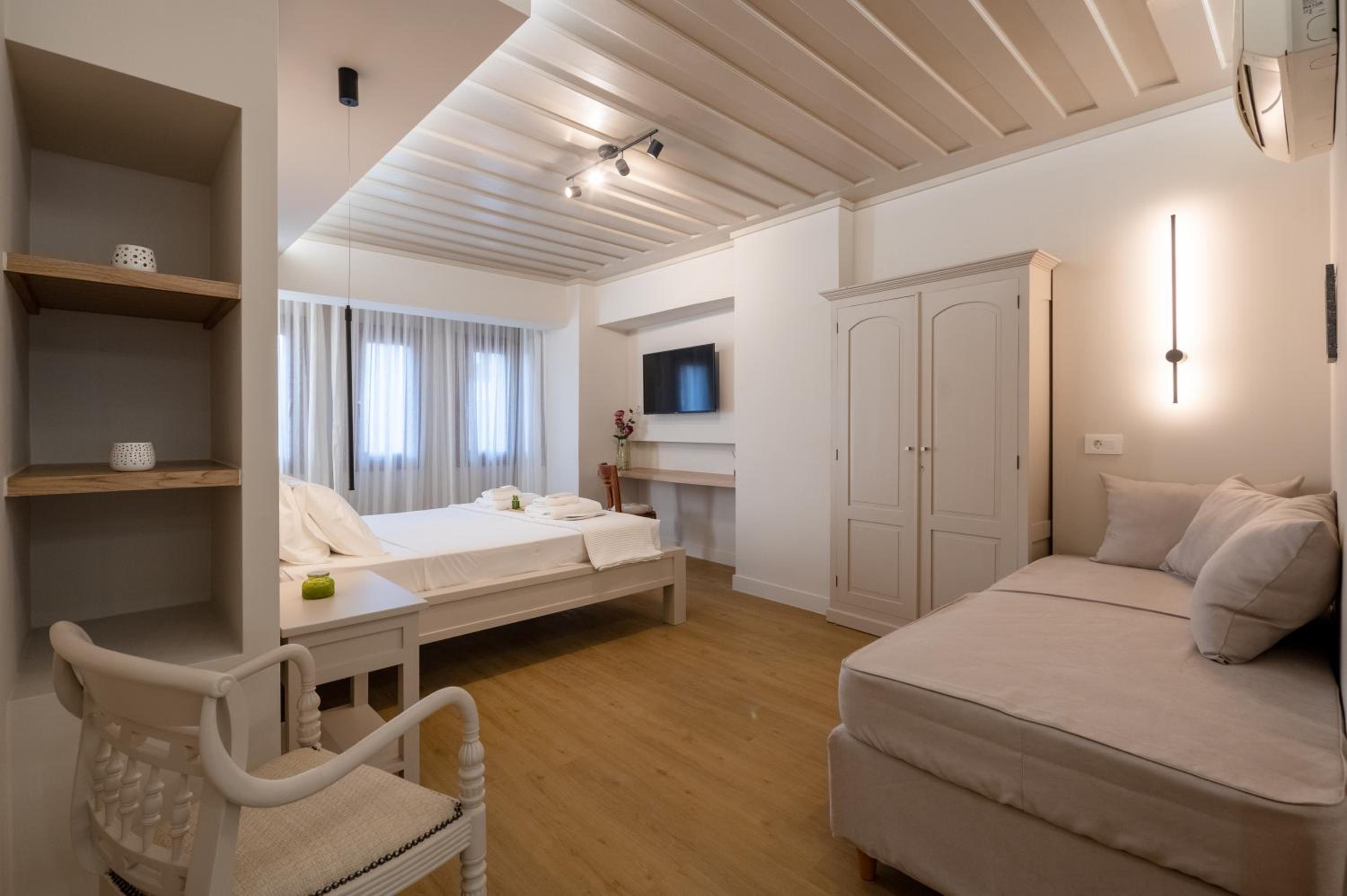Superior Triple Room