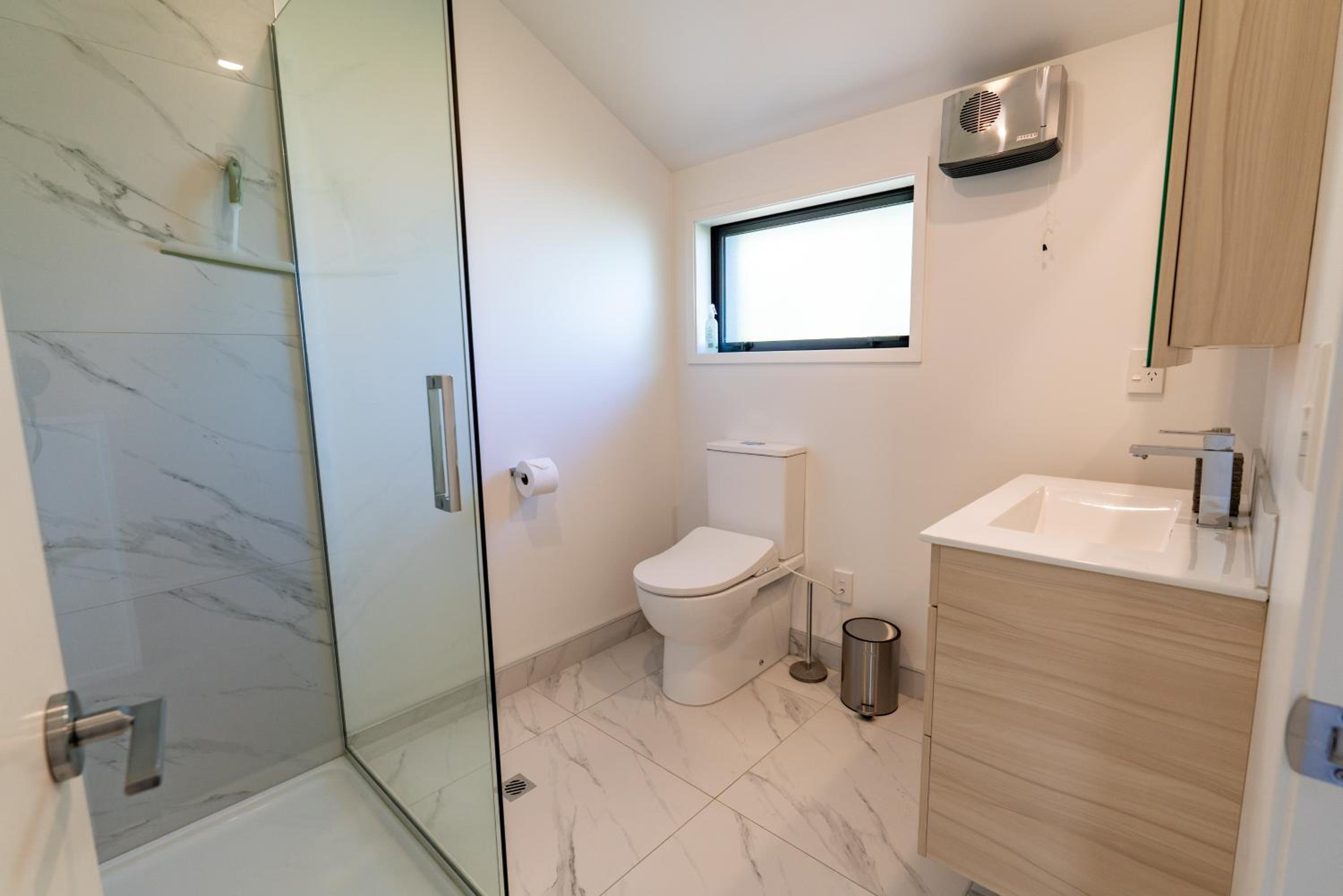 One-Bedroom Apartment - Photo 34
