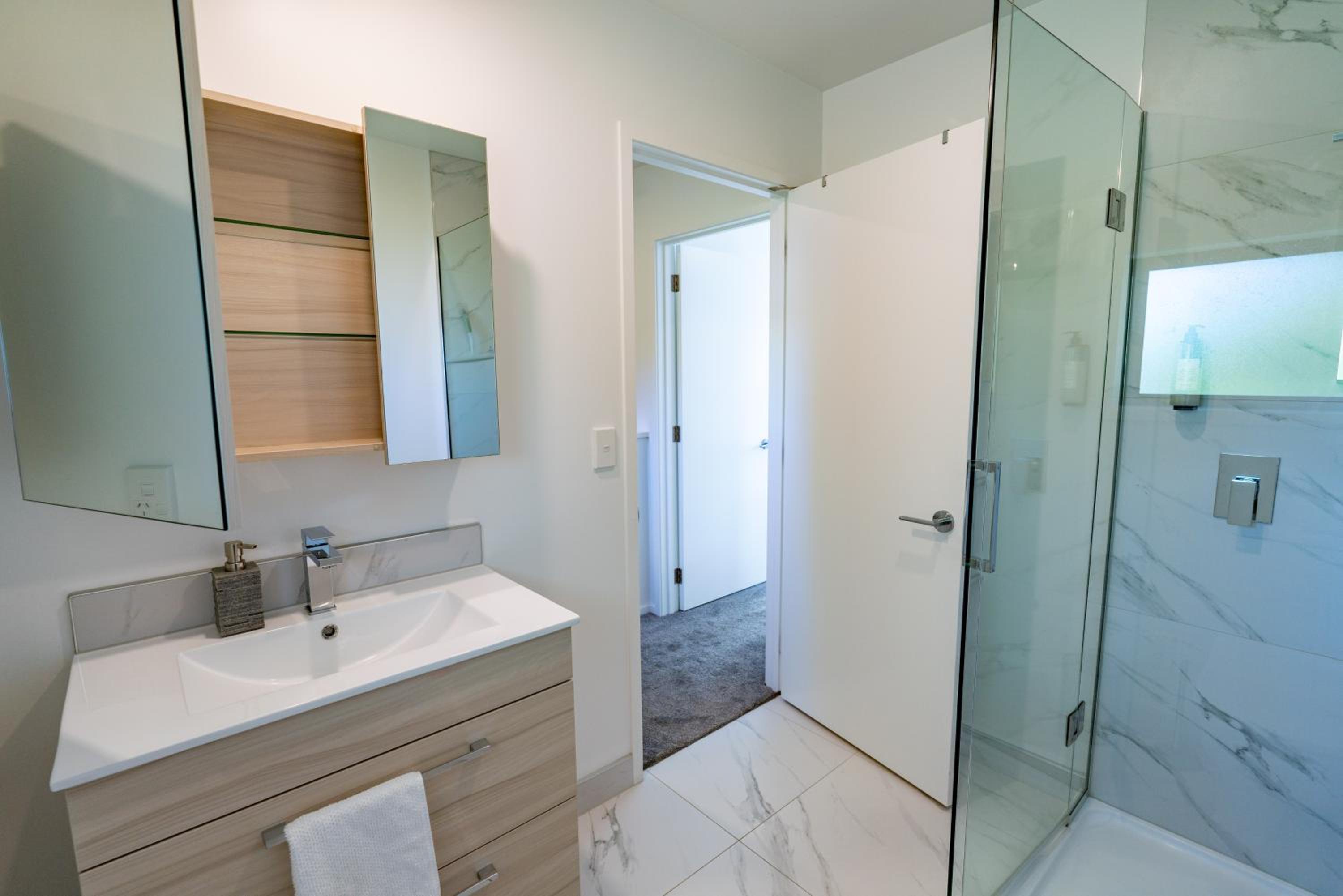 One-Bedroom Apartment - Photo 33