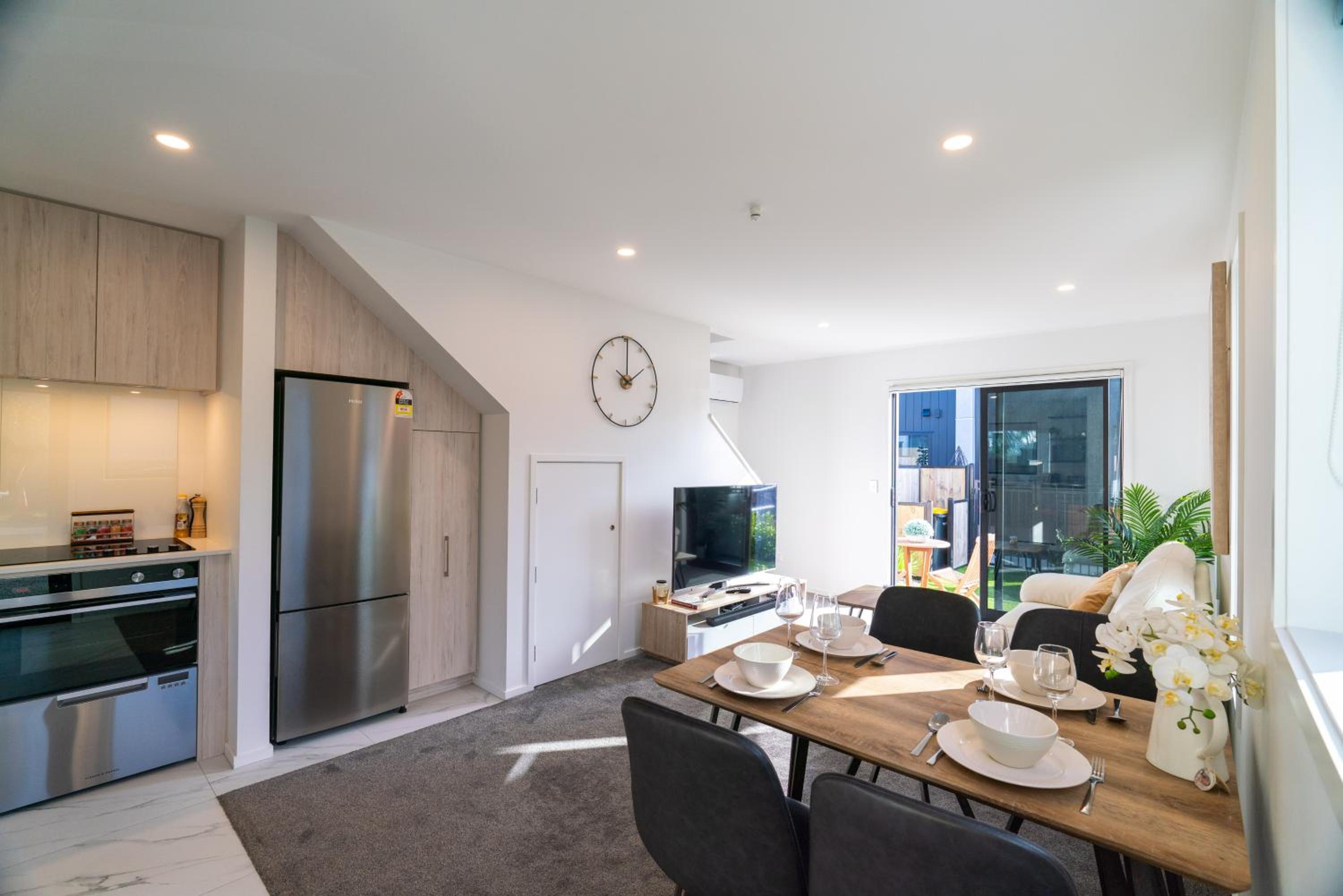 One-Bedroom Apartment - Photo 19