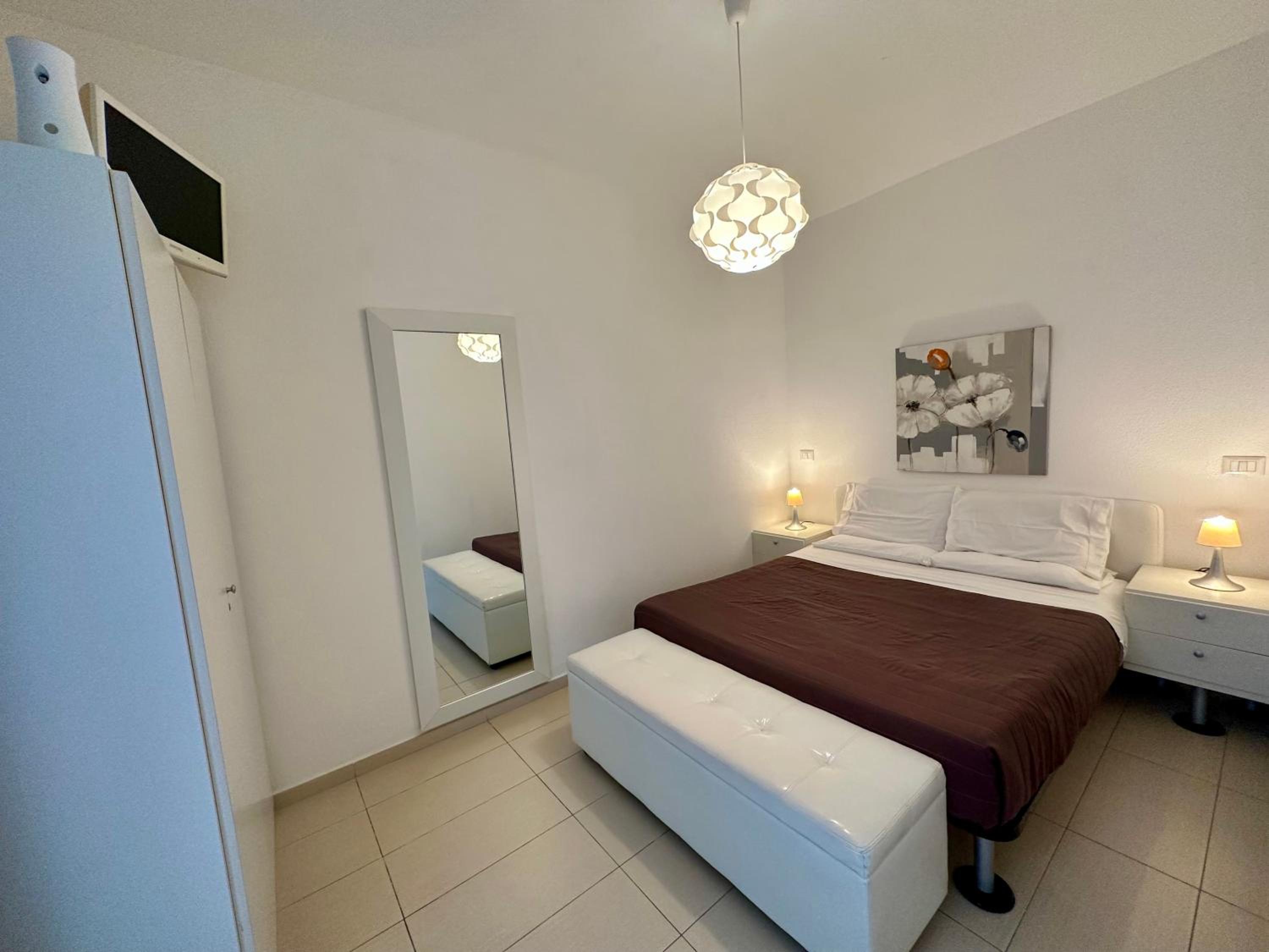 Studio Apartment with One Double Bed