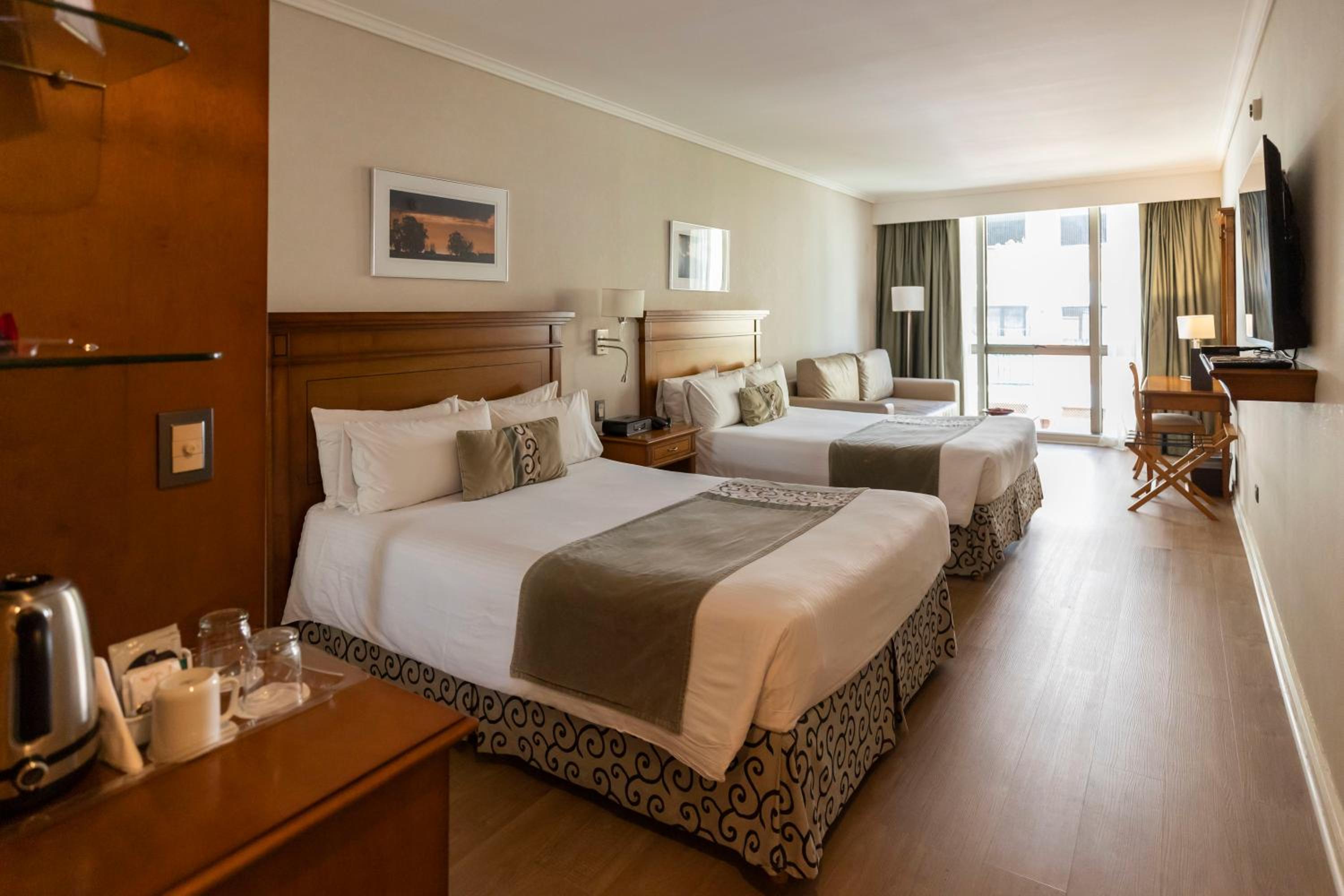 Deluxe Room with Hydro
