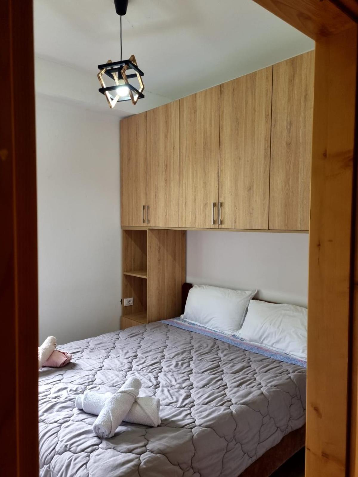 Double Room with Shared Bathroom photo 3