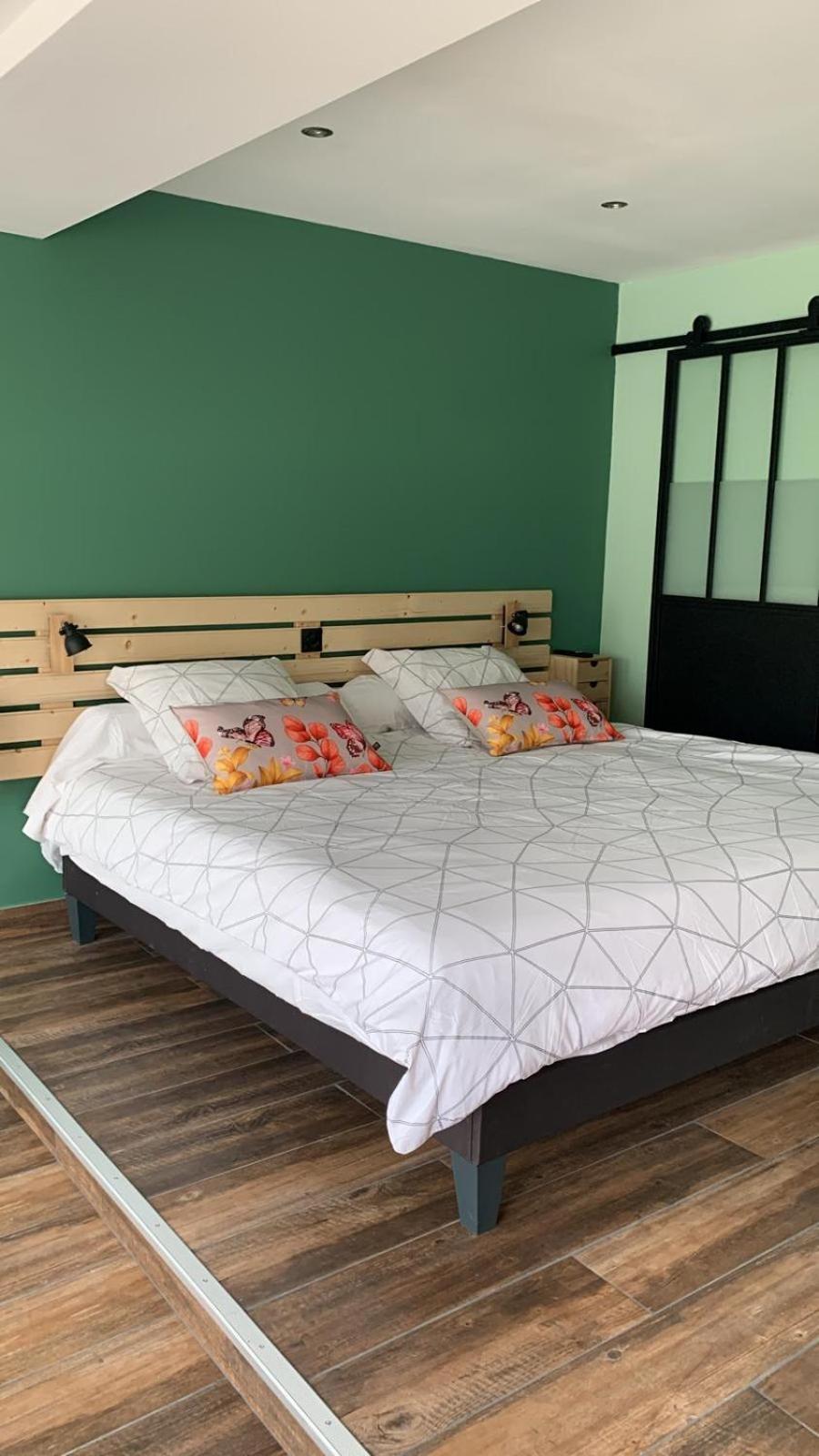 Superior King Room - Photo 6