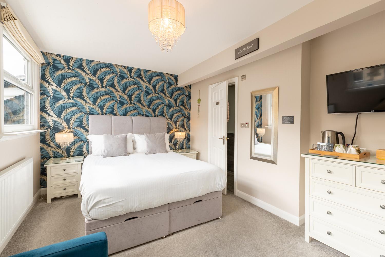 Deluxe Double Room with Shower photo 3