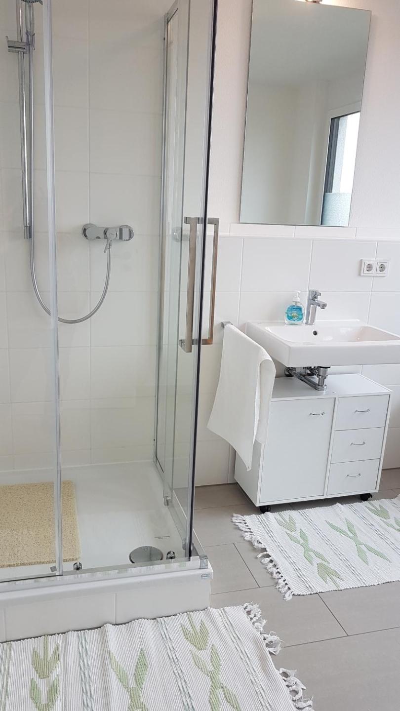 Standard Twin Room with Shared Bathroom photo 3