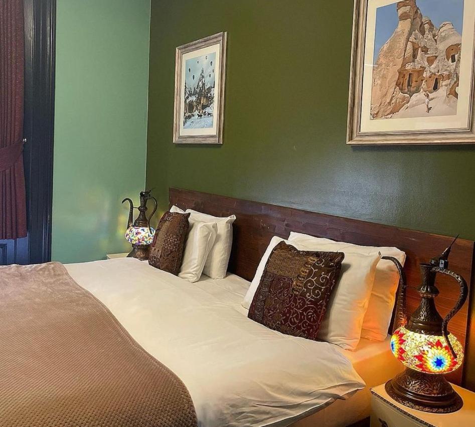 Deluxe Double or Twin Room - Photo 7