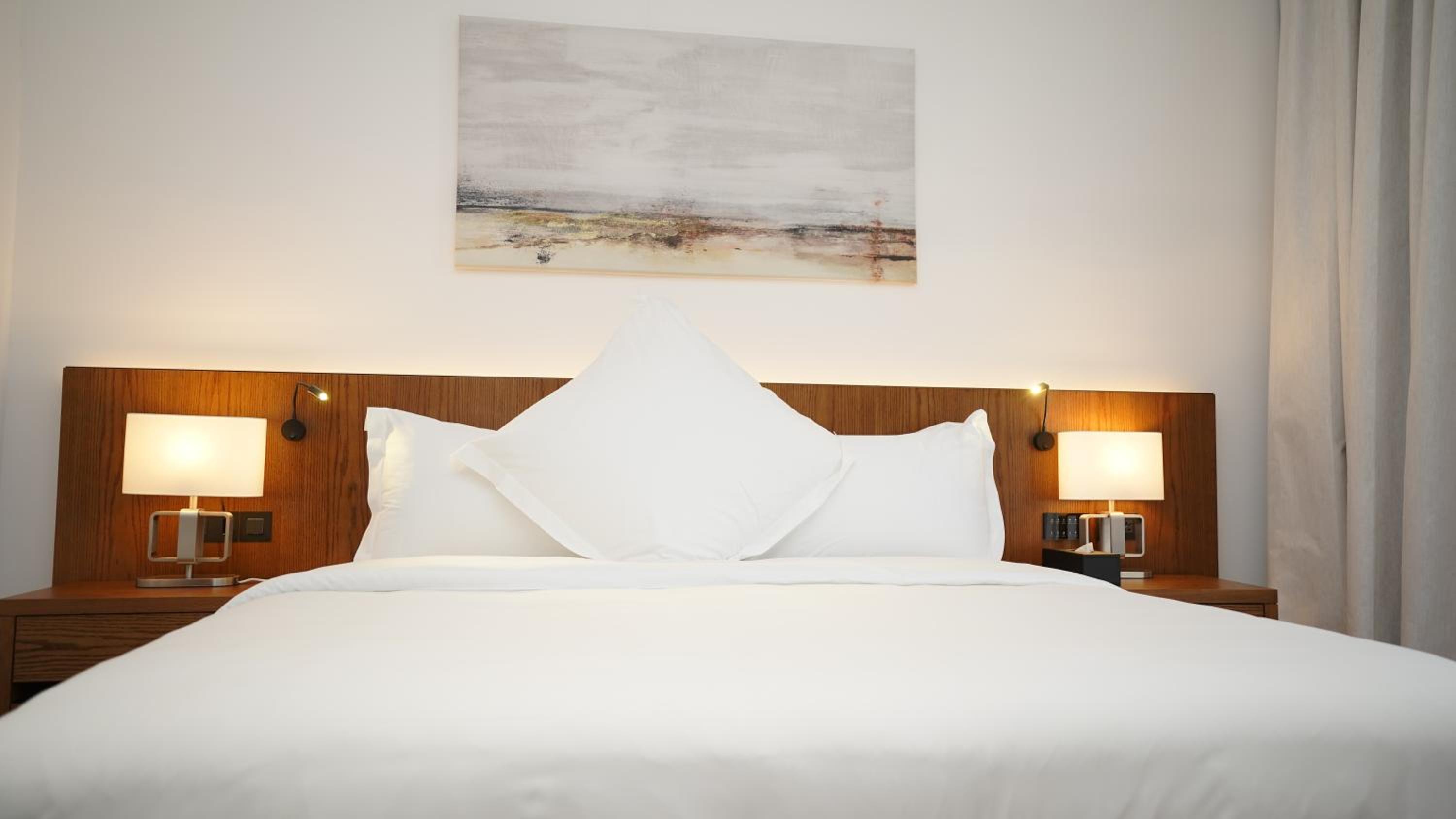 Standard King Room - Photo 1