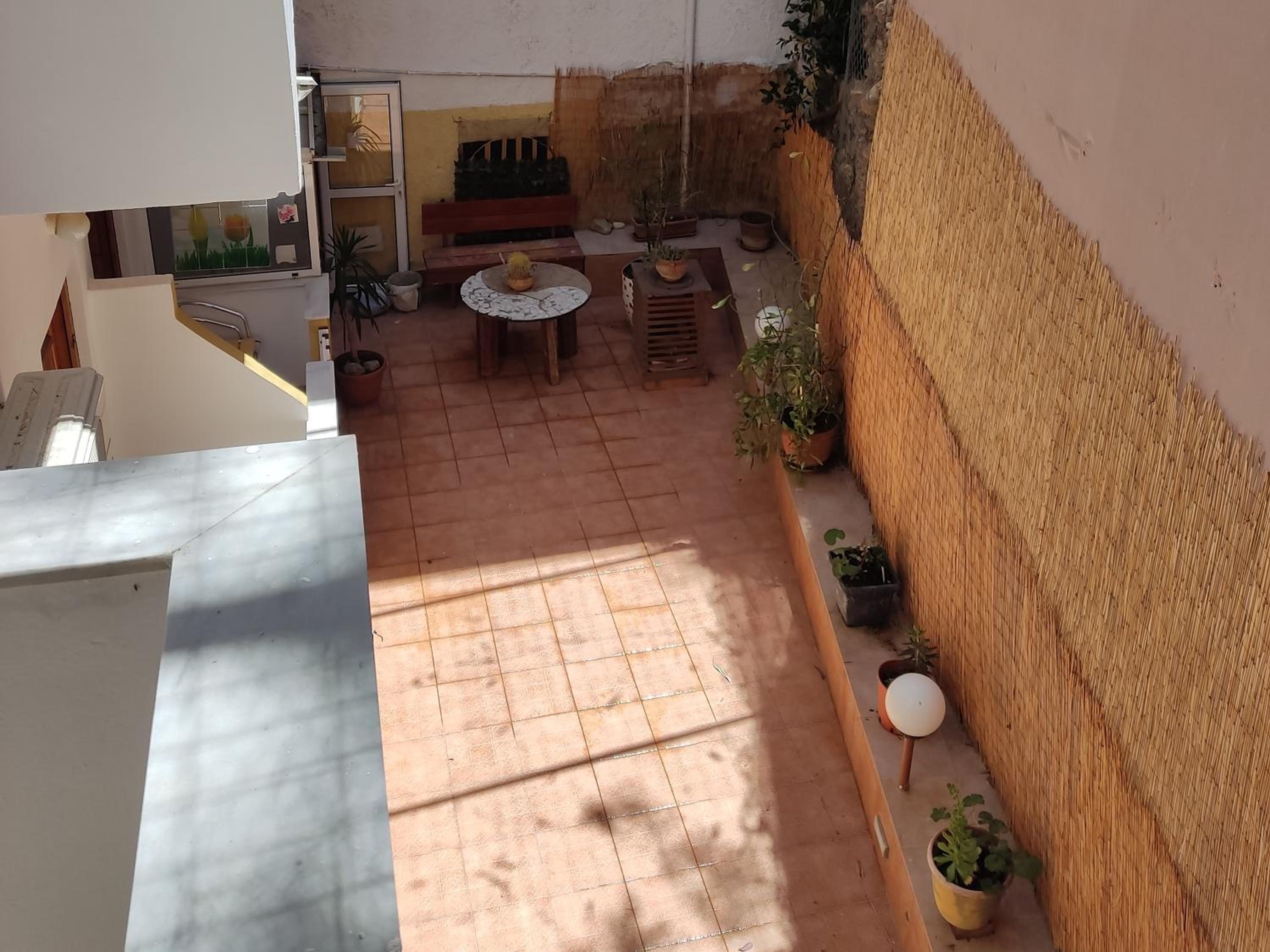 Double or Twin Room with Balcony - Photo 4
