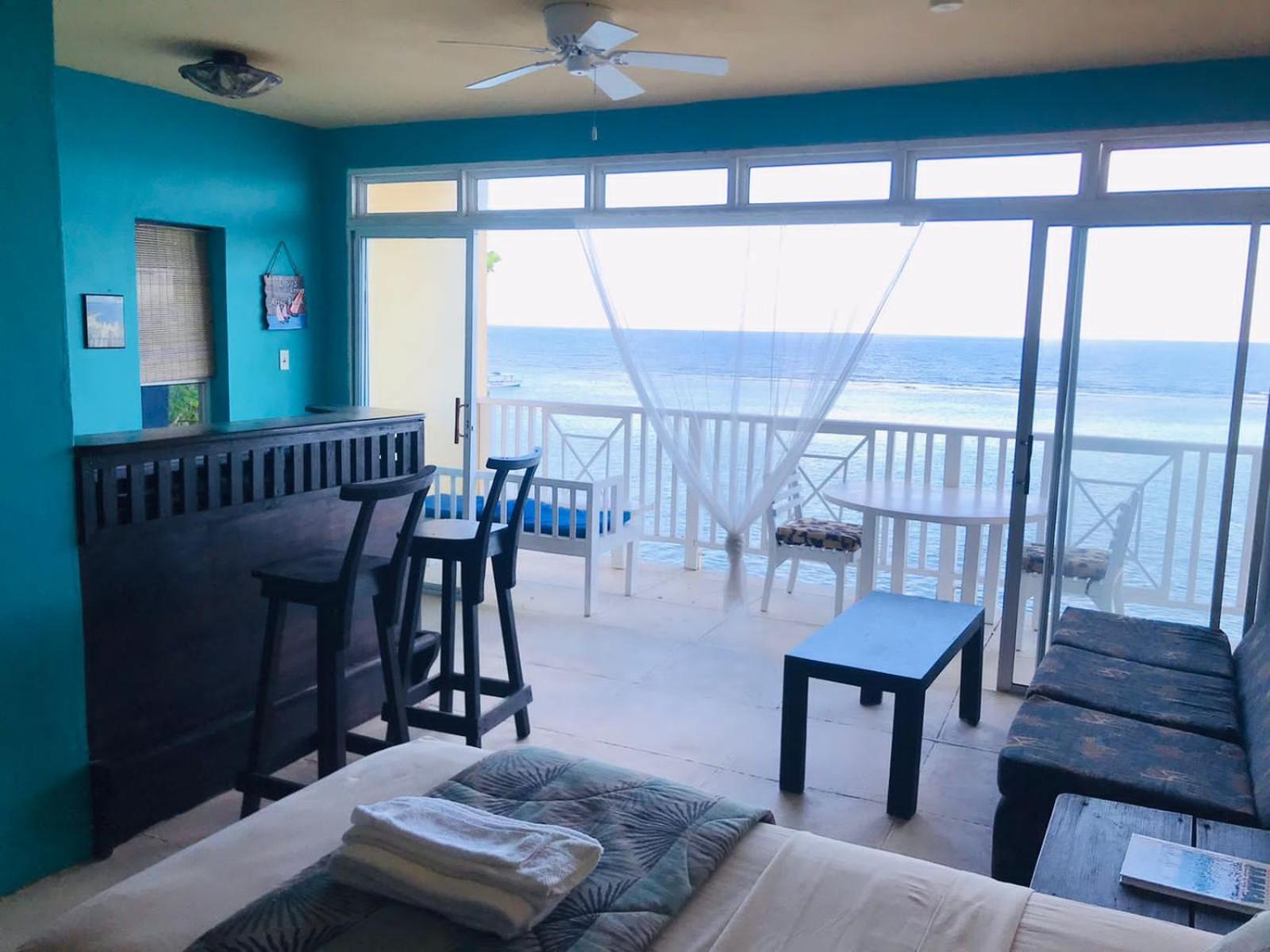 Standard Twin Room with Sea View