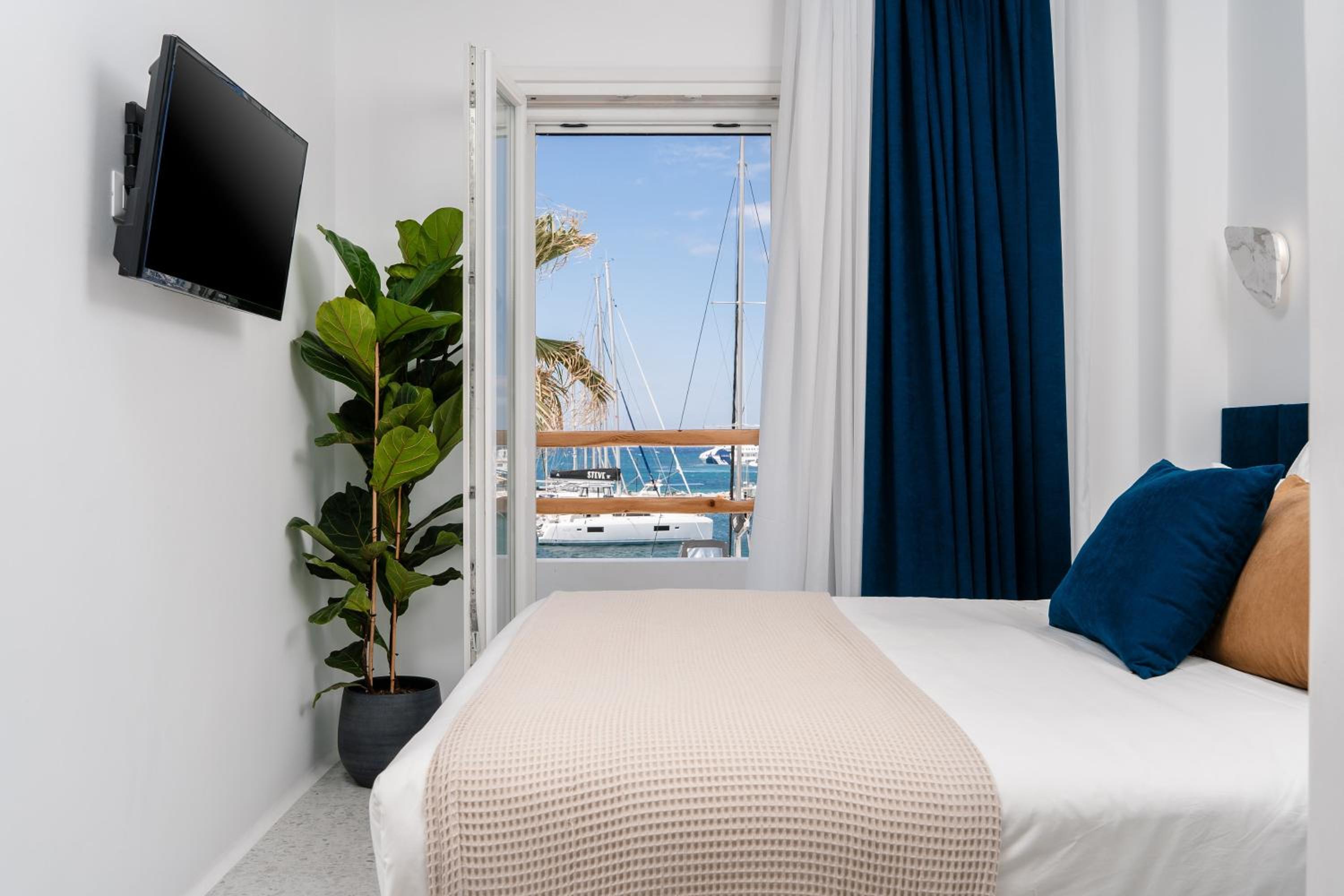 Deluxe Double Room with Sea View