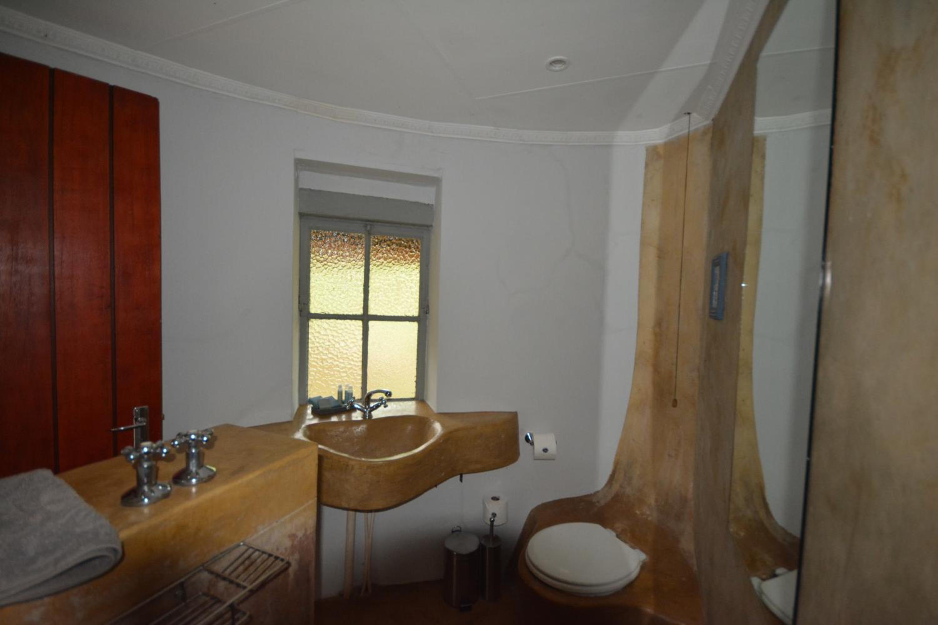Cottage with Garden View - Photo 14