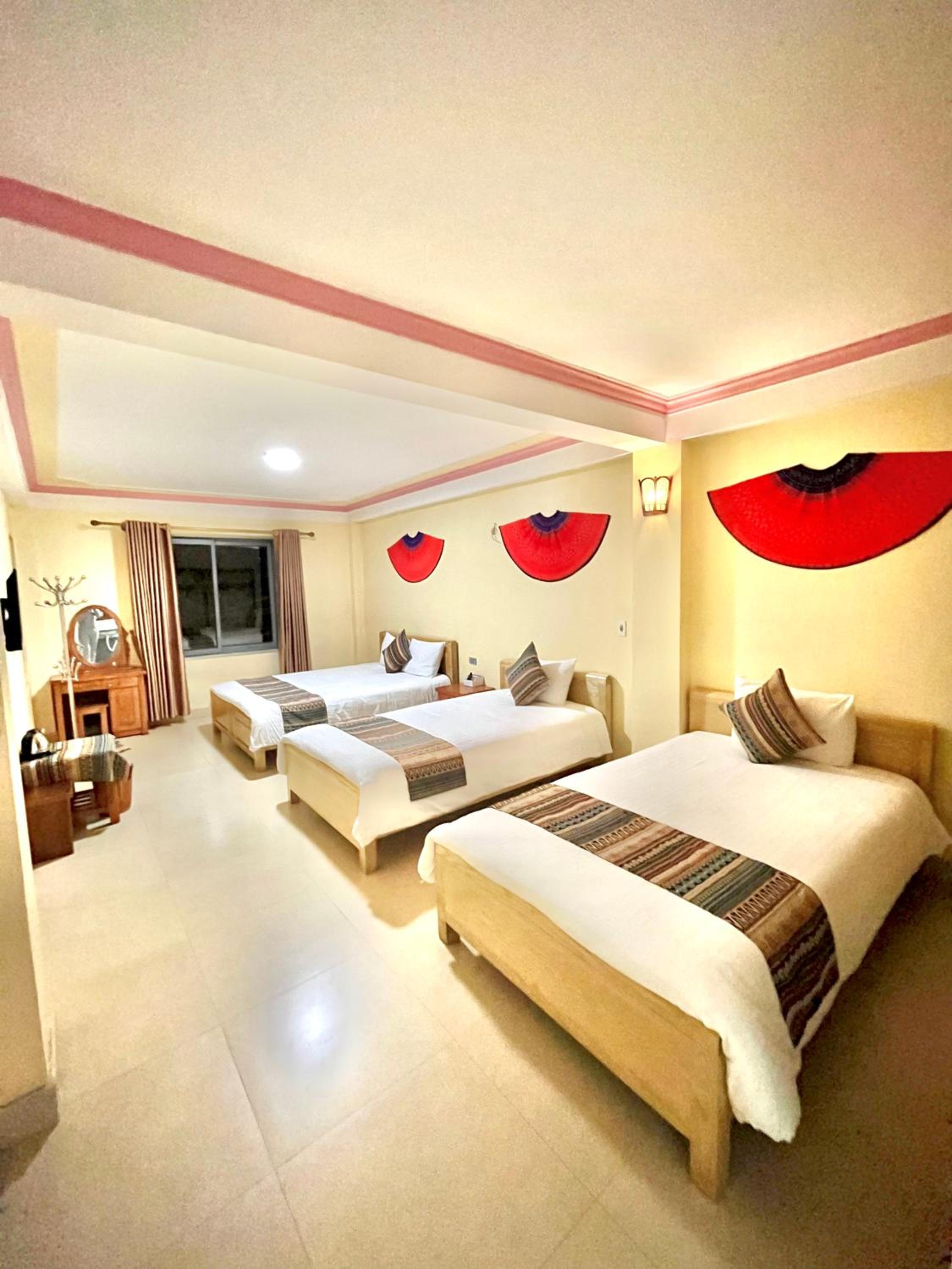 Deluxe Family Room
