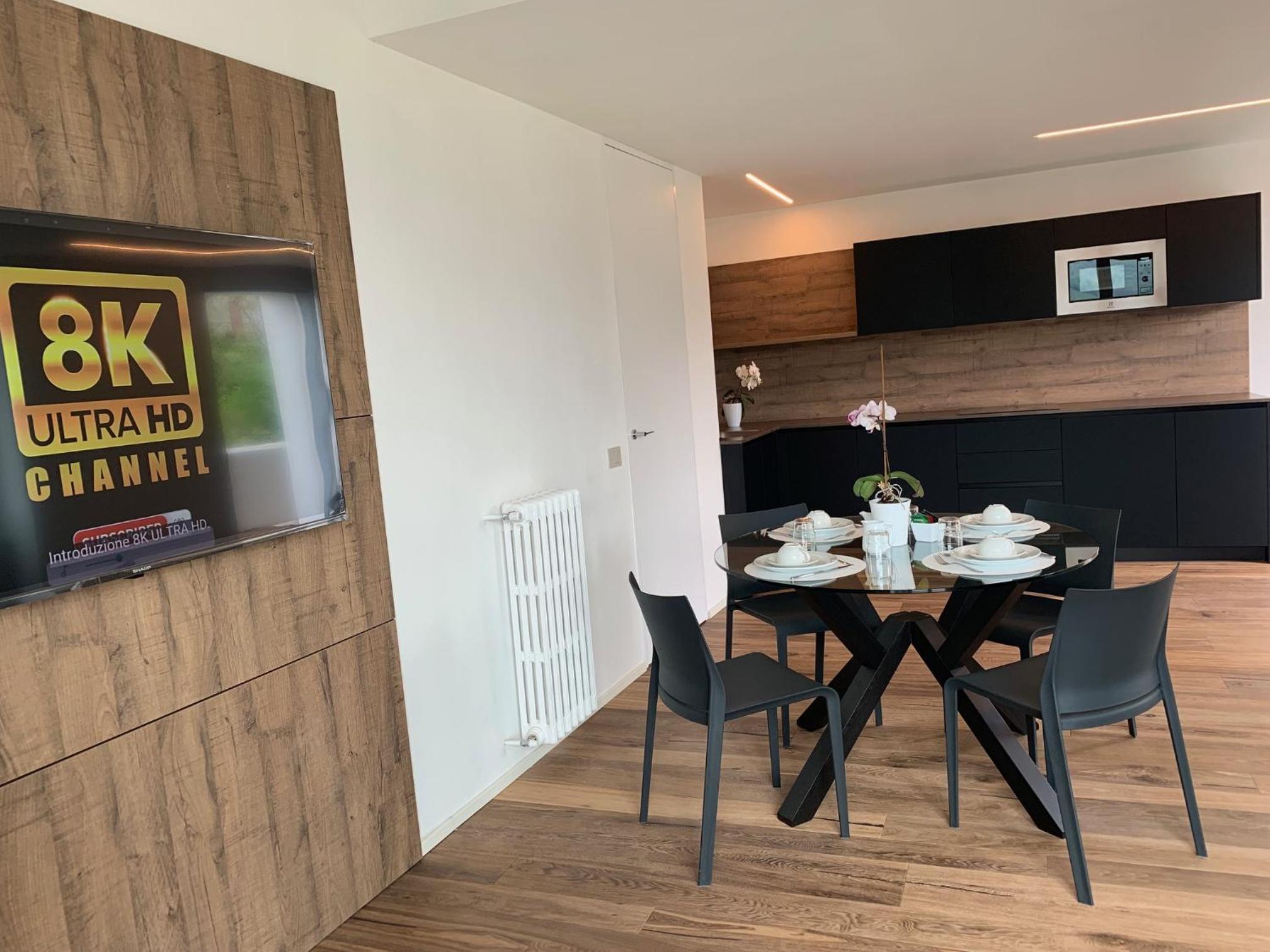 Apartment with Terrace - Photo 5