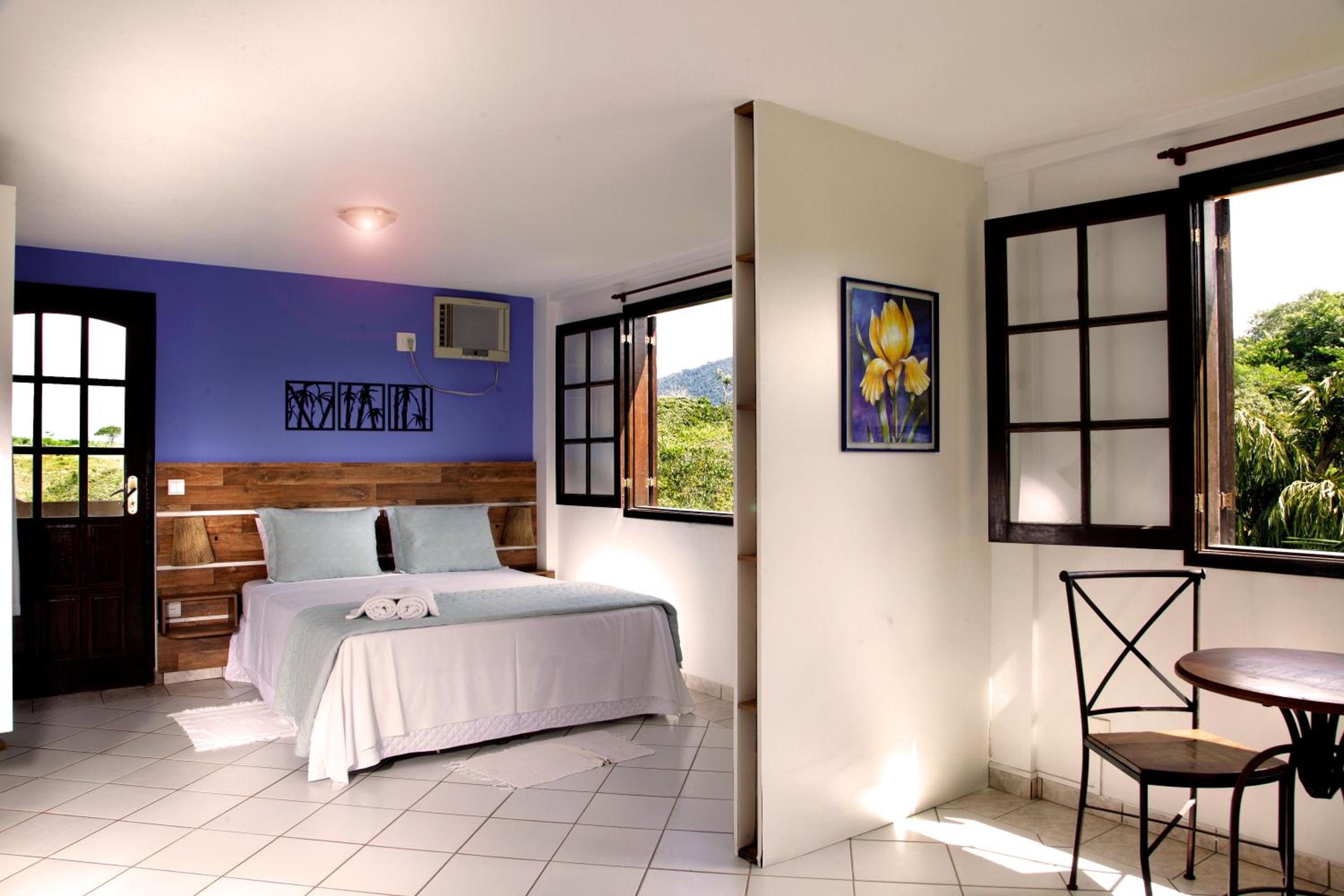 Queen Room with Spa Bath