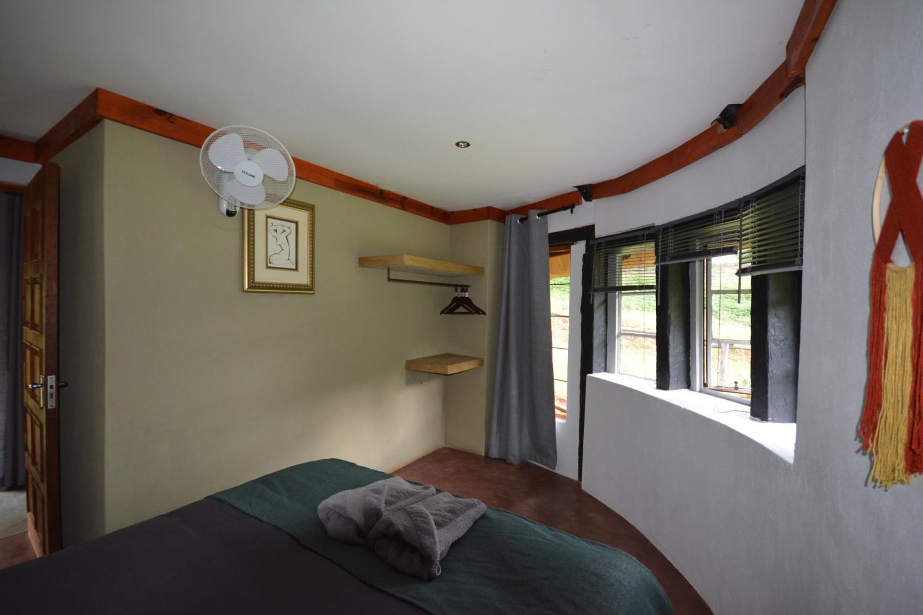 Cottage with Garden View - Photo 17
