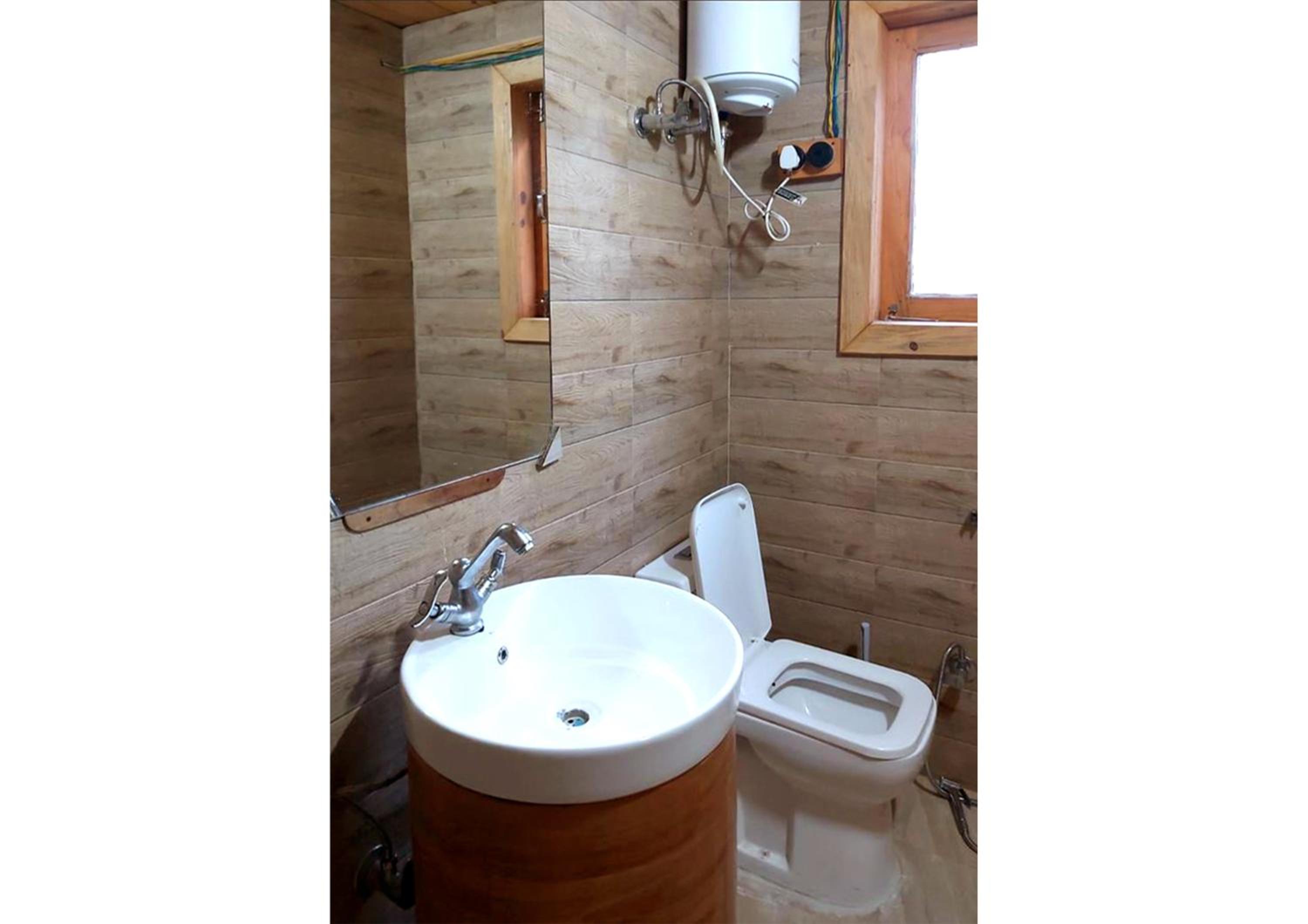 Two-Bedroom Chalet photo 2