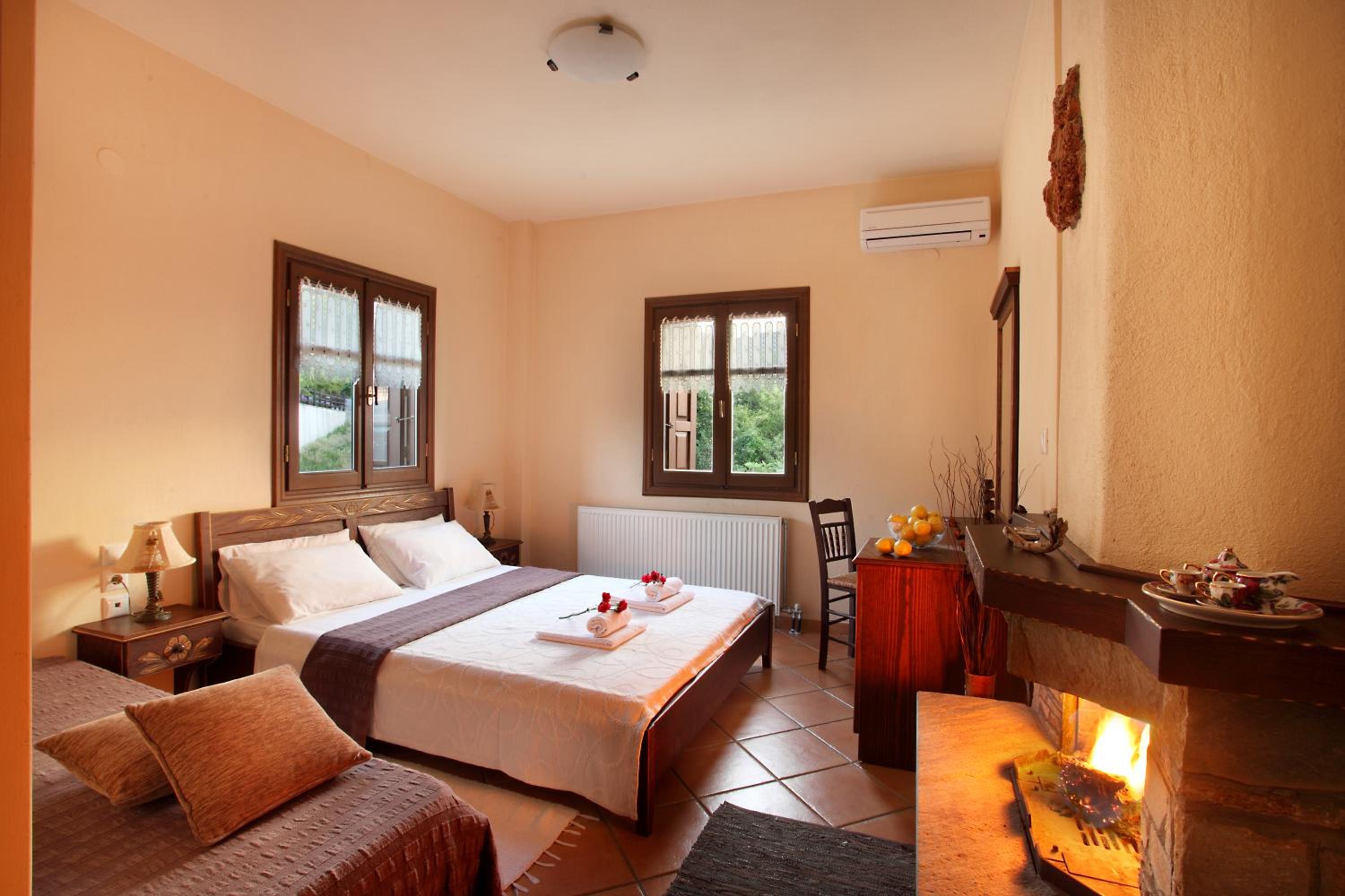 Double Room with Fireplace - Photo 1