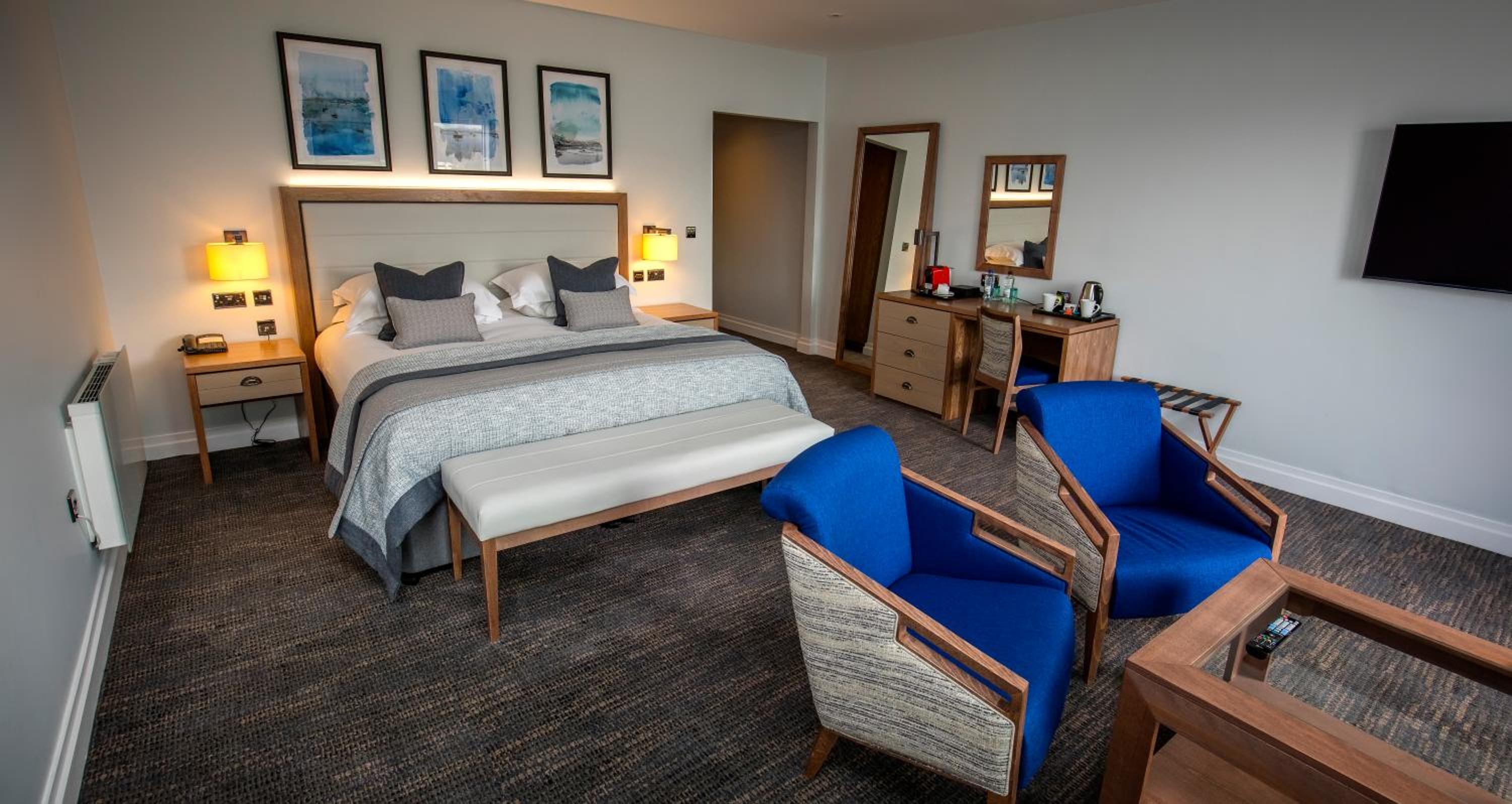 Double Room with Sea View - Photo 17