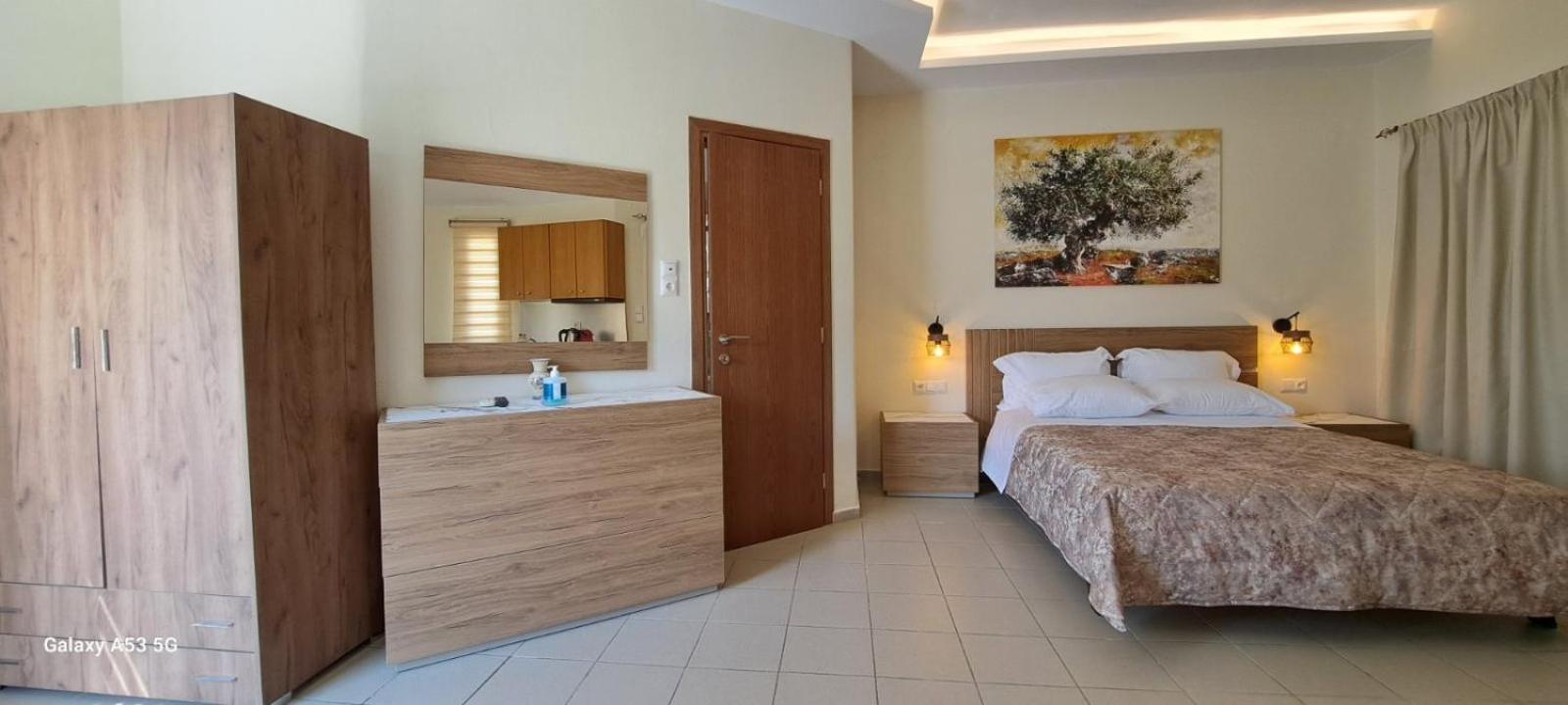 Estudio Superior con Terraza y Vista al Mar