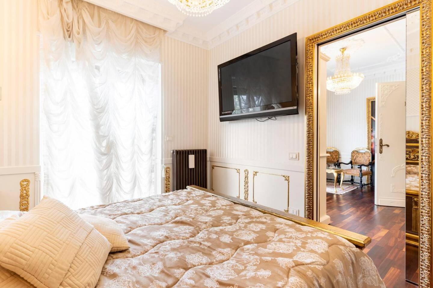 King Suite With Spa Bath