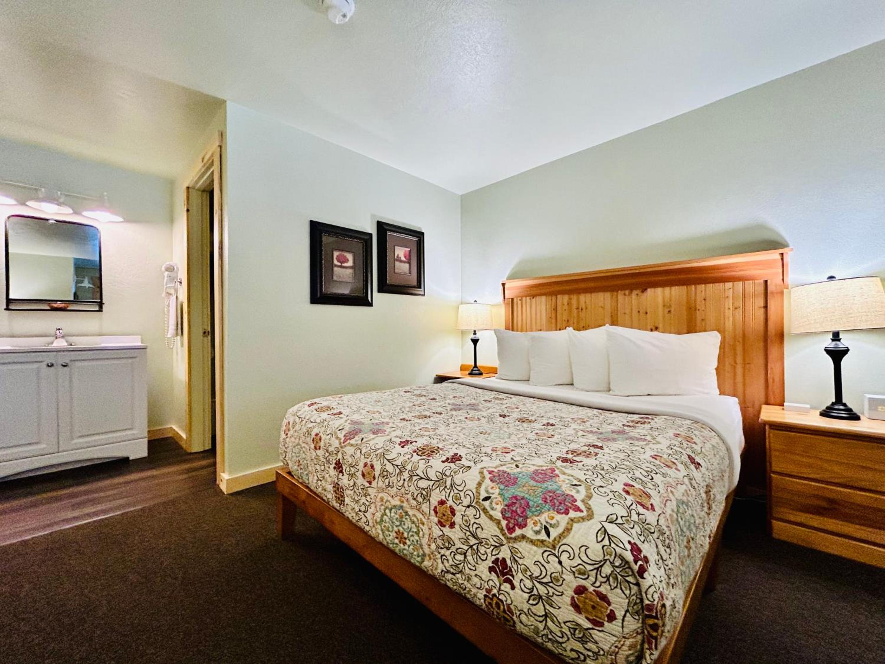 Standard Queen Room photo 1