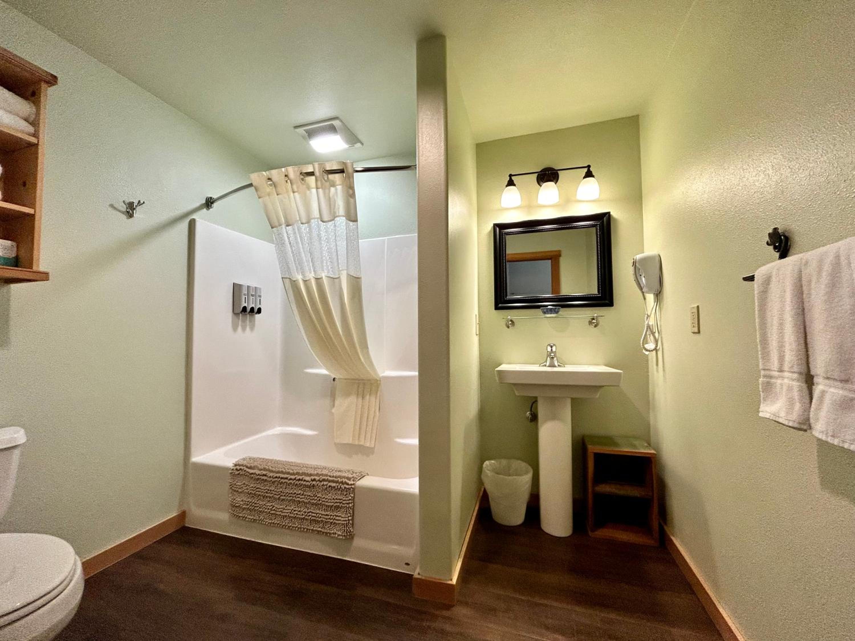 Deluxe Queen Room photo 2