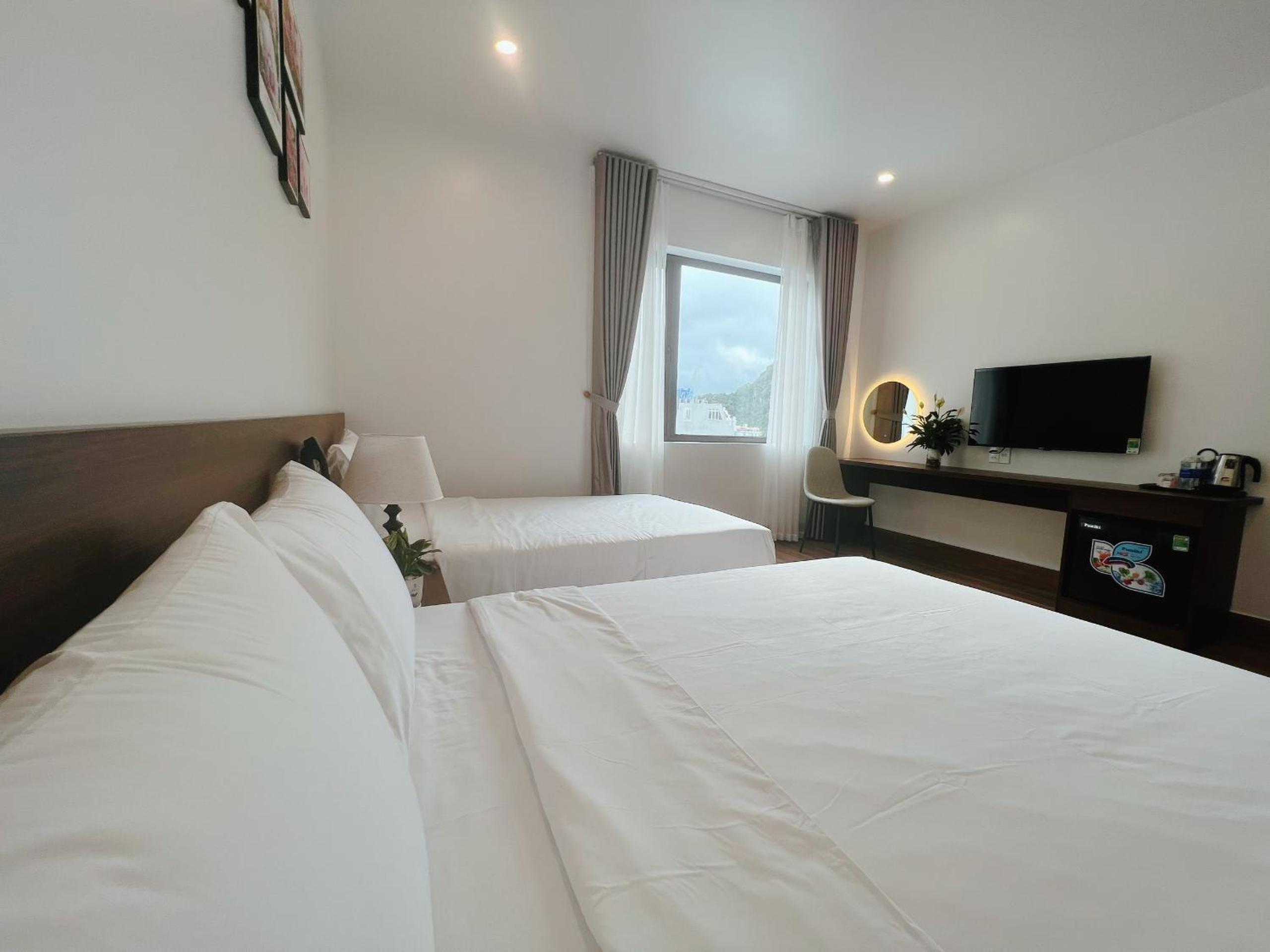 Deluxe Triple Room photo 2