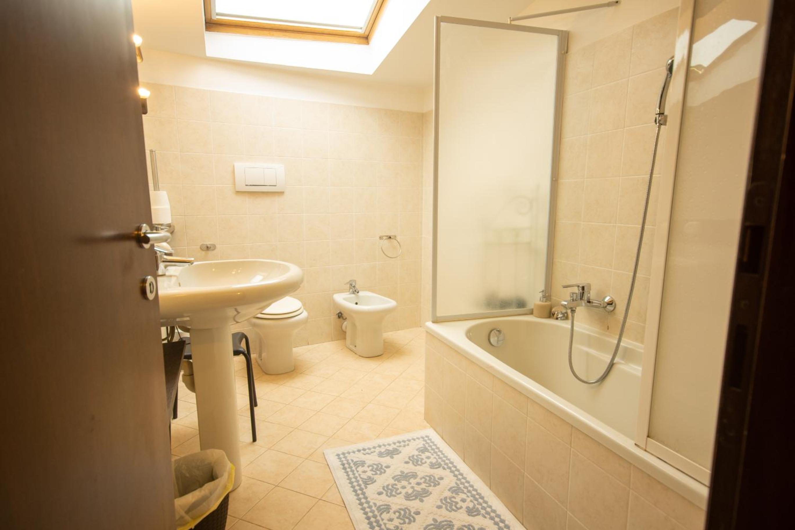 Classic Double Room photo 2