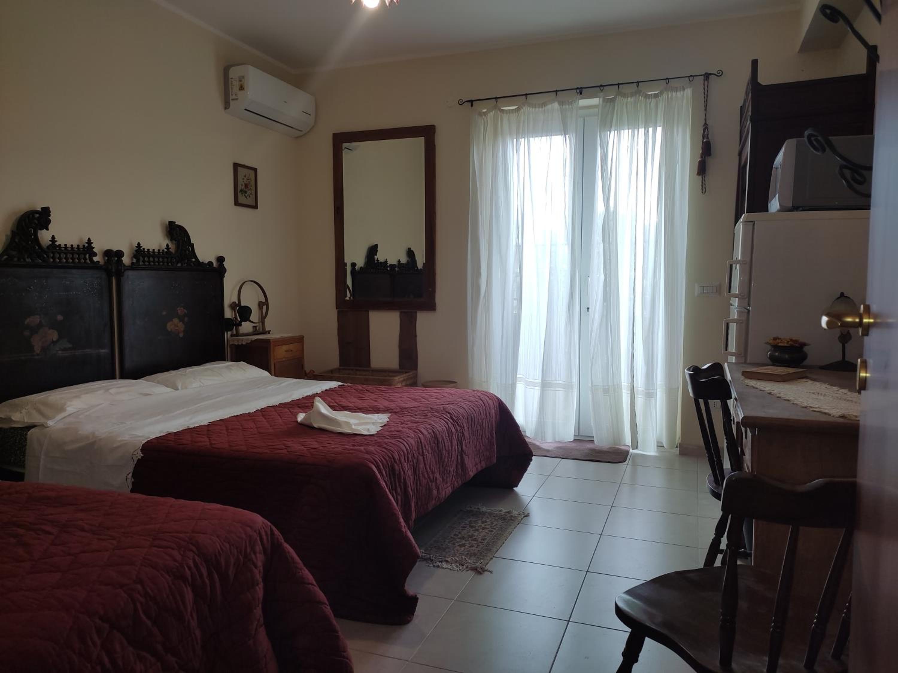 One-Bedroom House photo 3