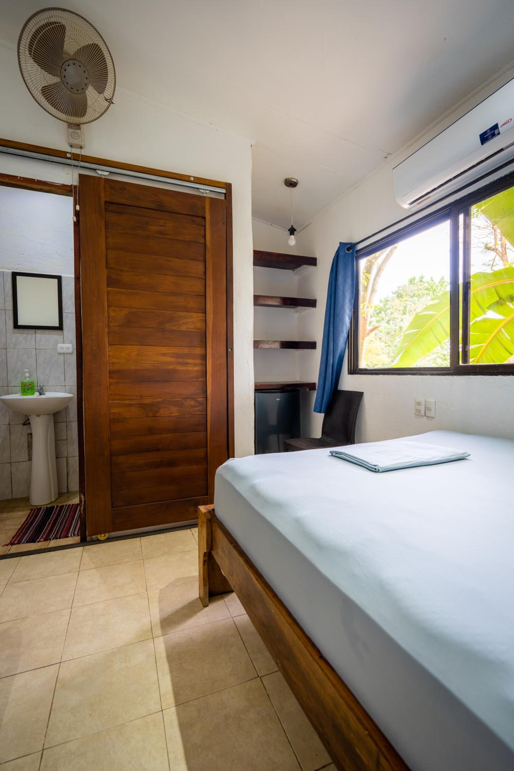 Triple Room with Private Bathroom photo 1
