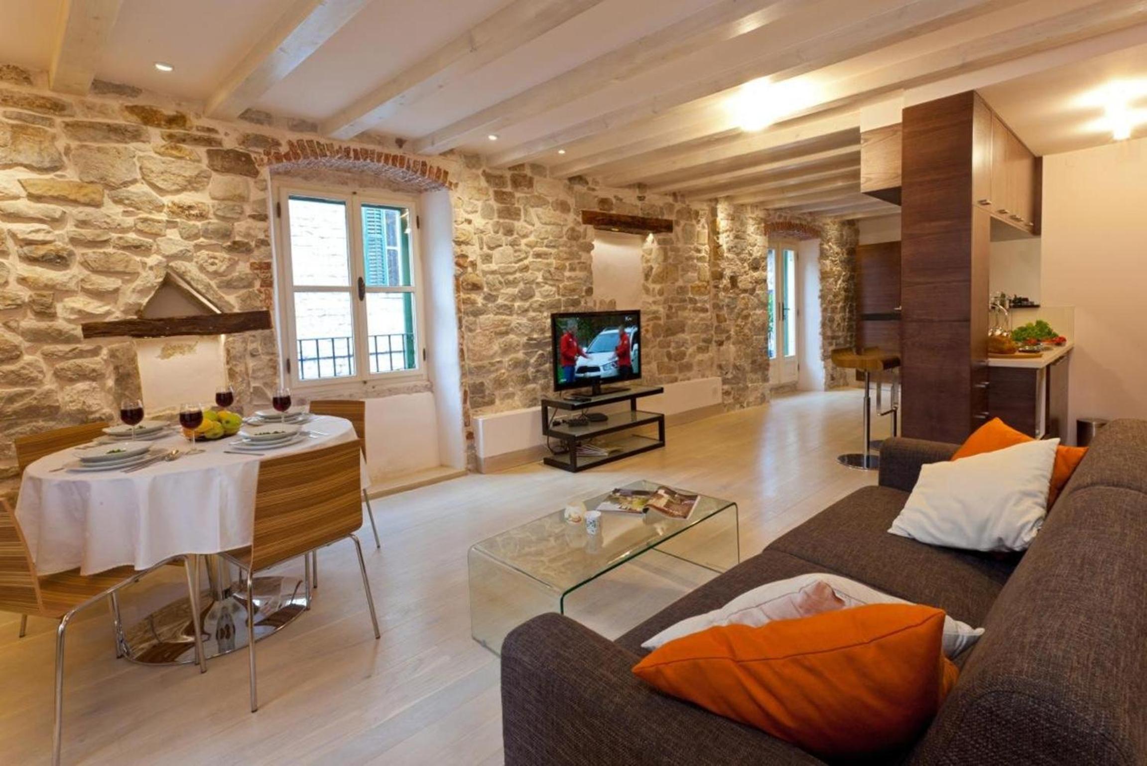 Apartment with Balcony