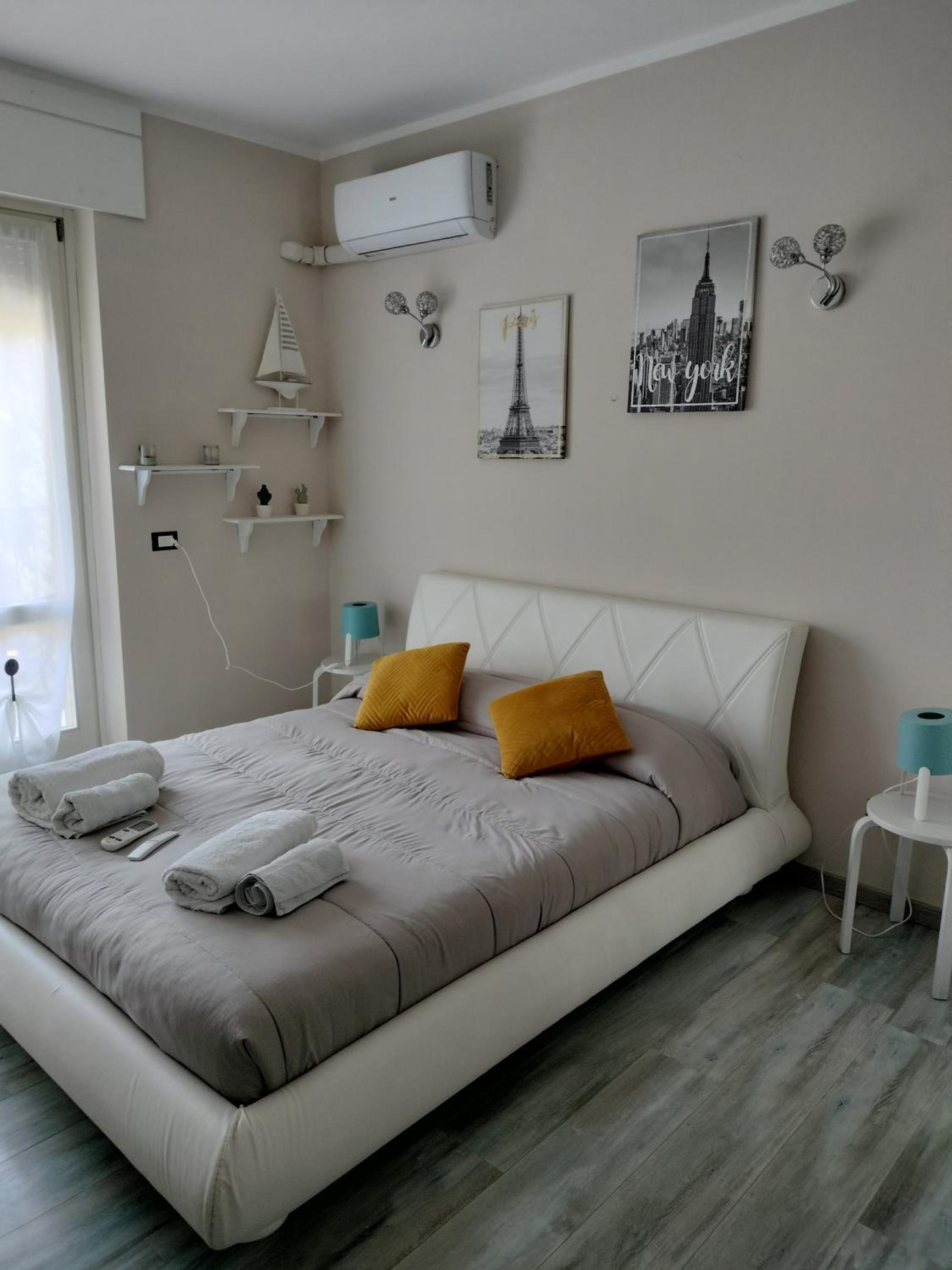 Studio with Balcony photo 1