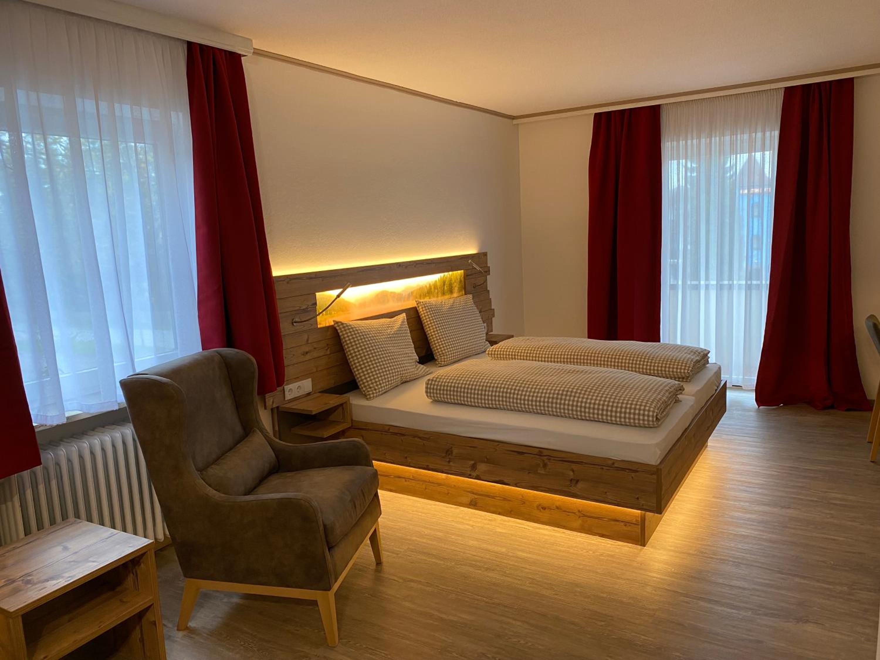 Large Double Room photo 3