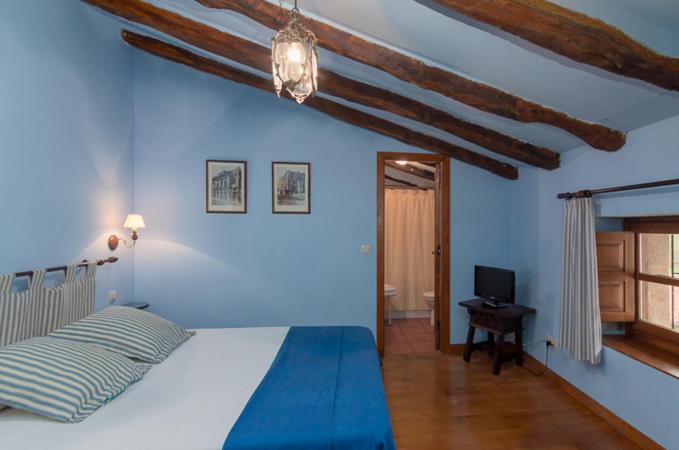 Economy Double Room photo 3