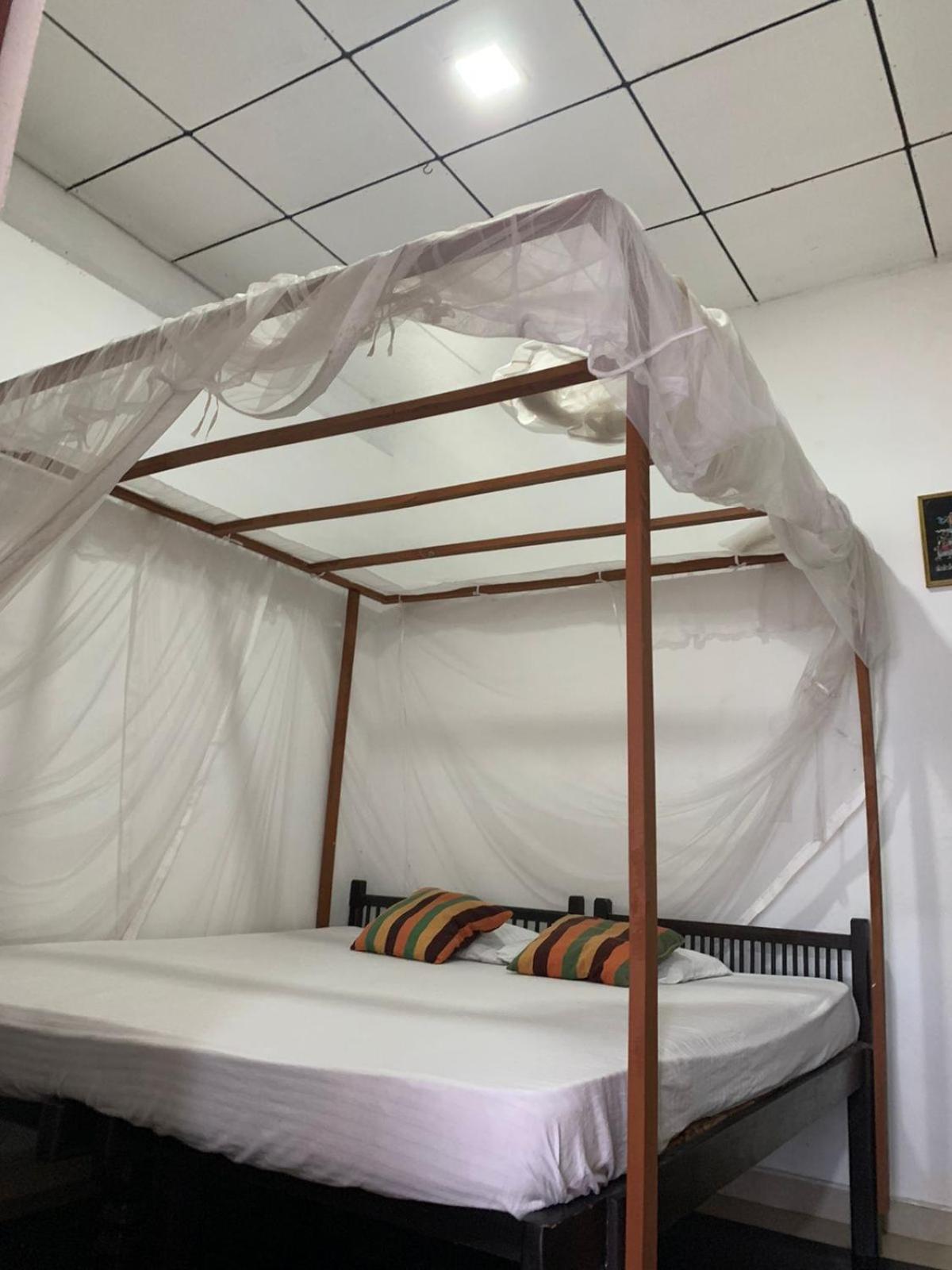 Budget Double Room photo 3