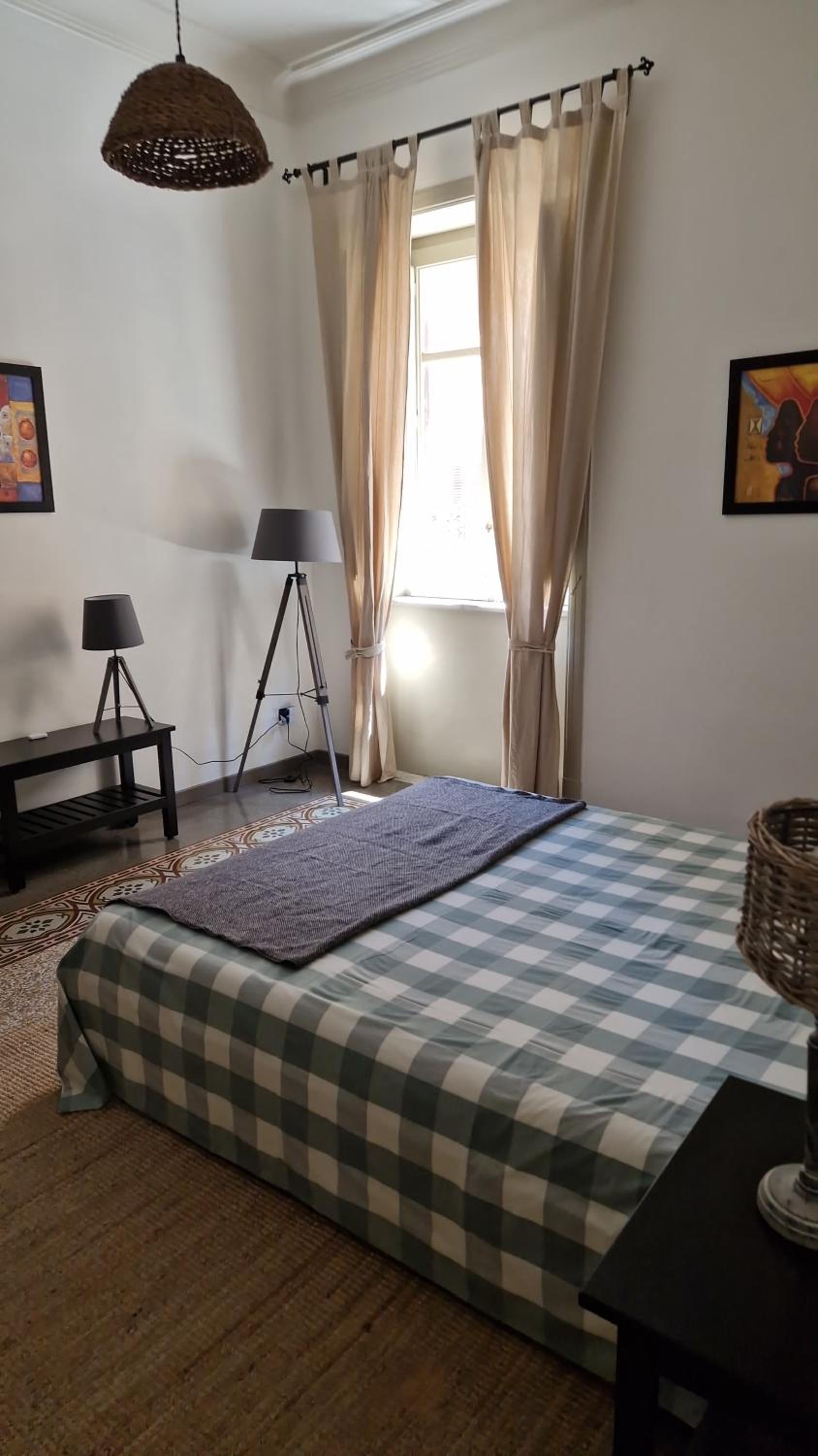 Apartment with Terrace - Photo 14