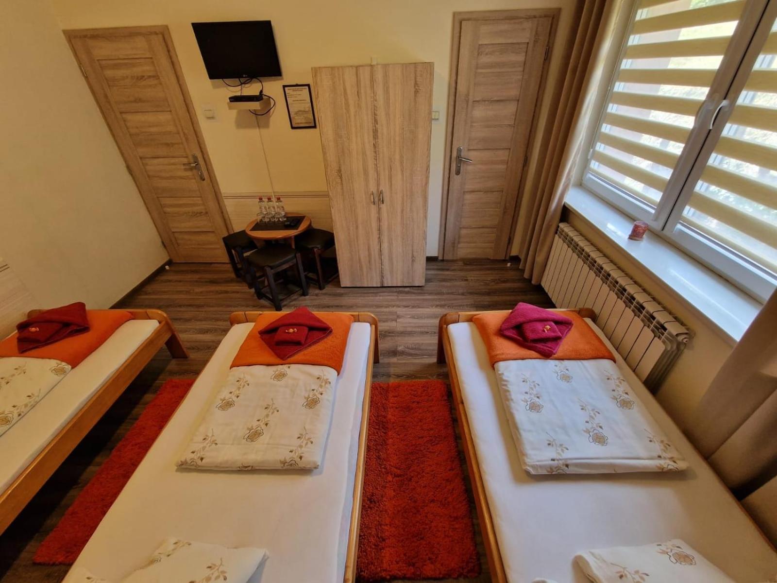 Triple Room - Photo 1