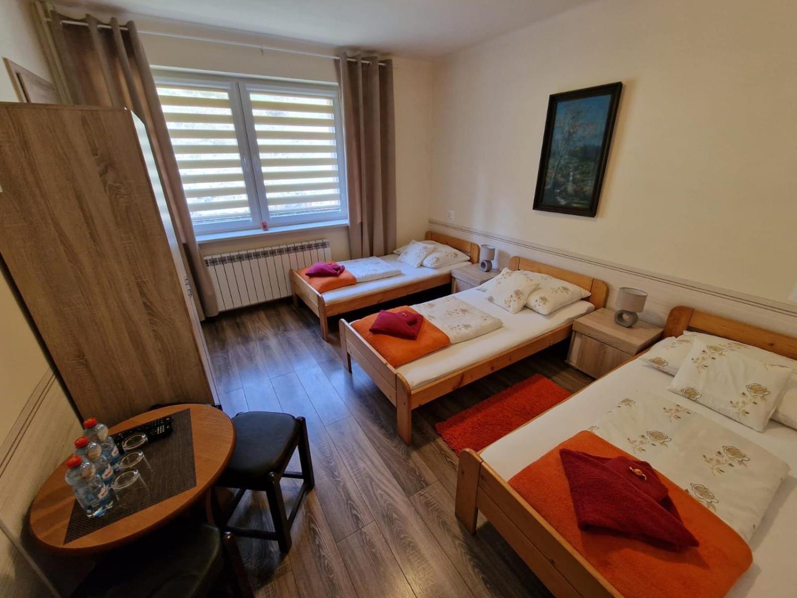 Triple Room - Photo 2