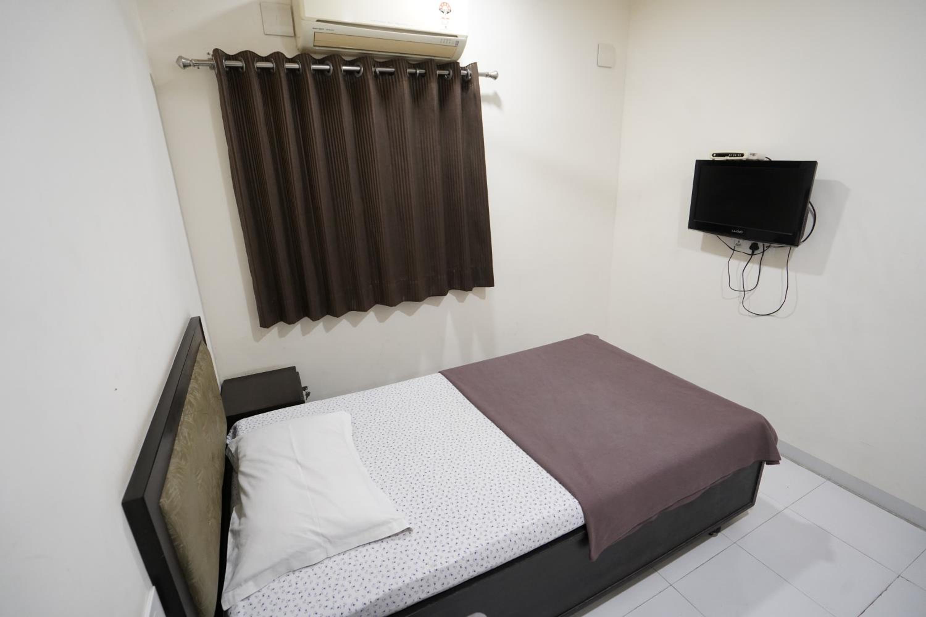 Single Room photo 2