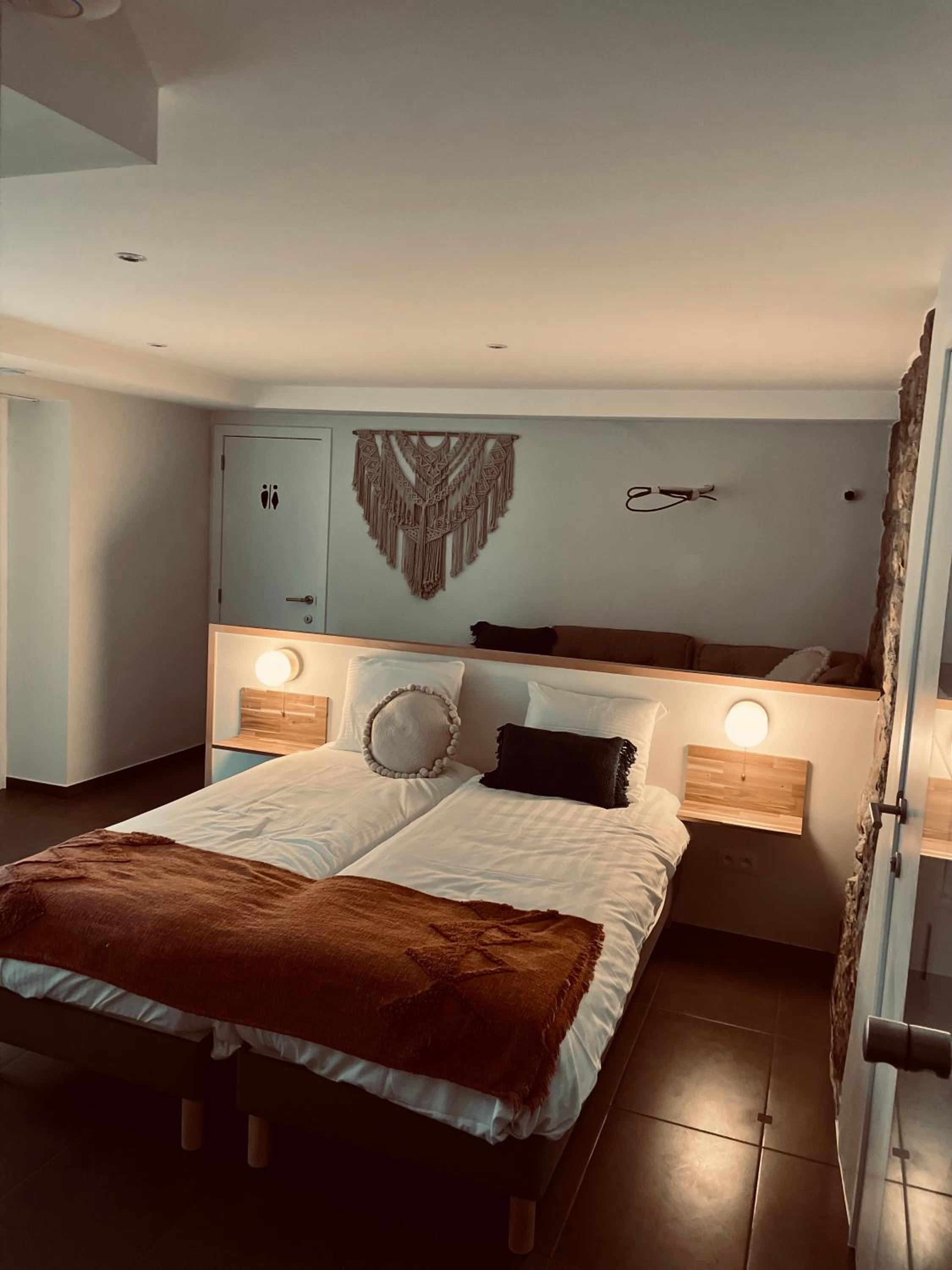 Deluxe Double Room with Shower photo 1