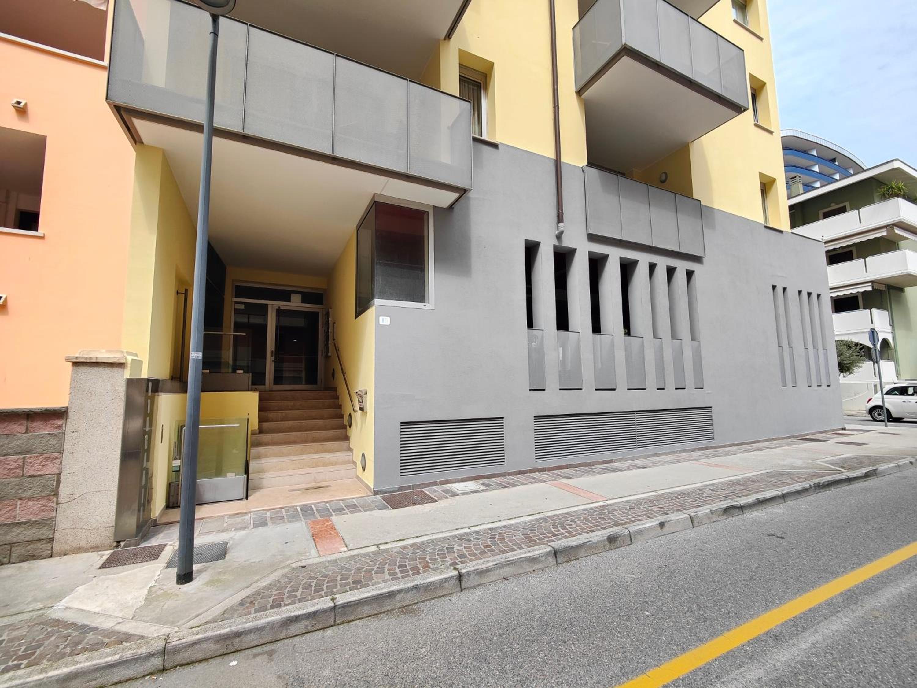 Apartment with Terrace photo 3