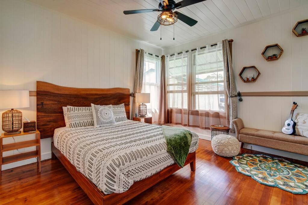 Three-Bedroom House photo 1
